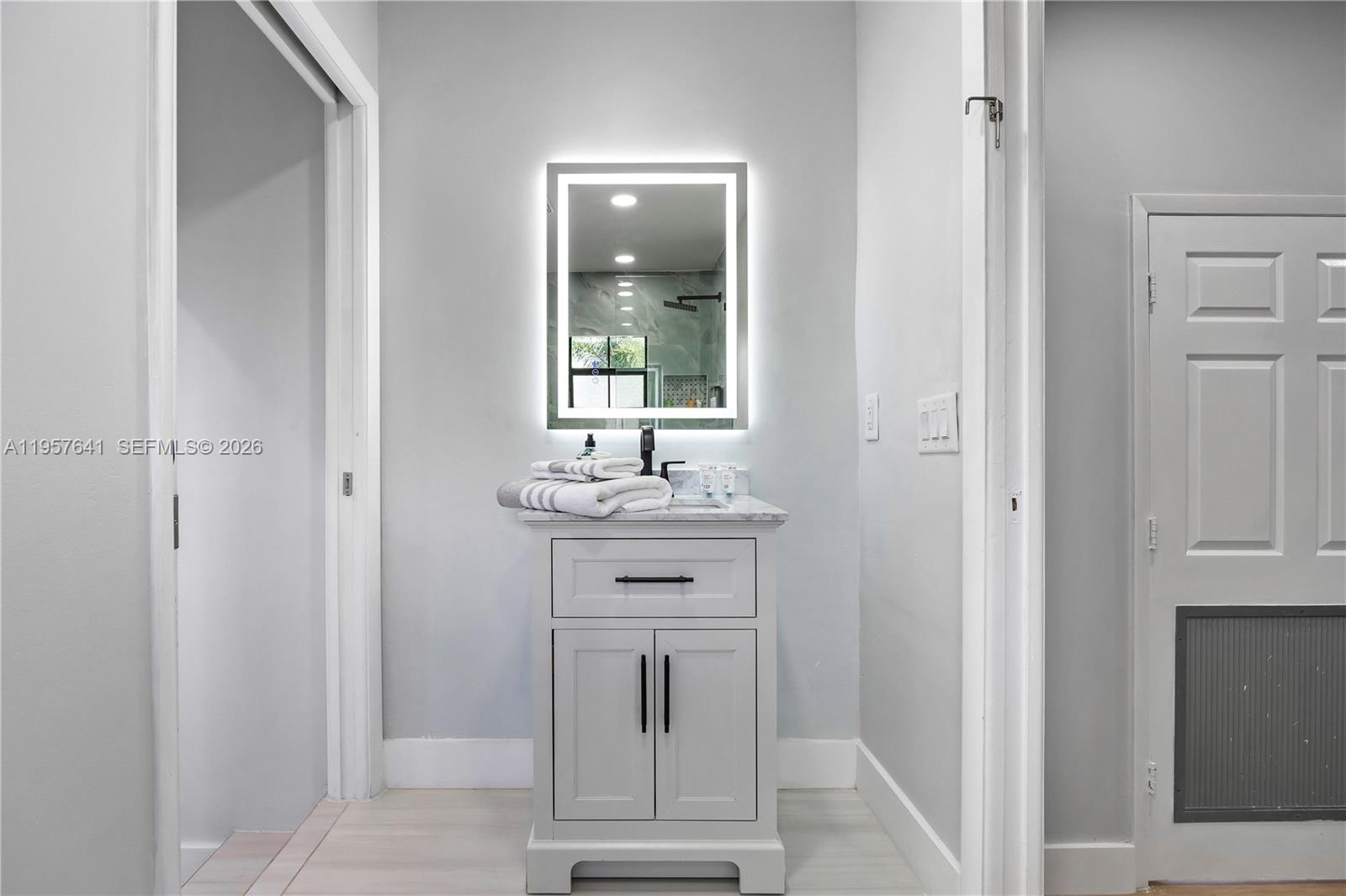 POMPANO SHORES - Residential