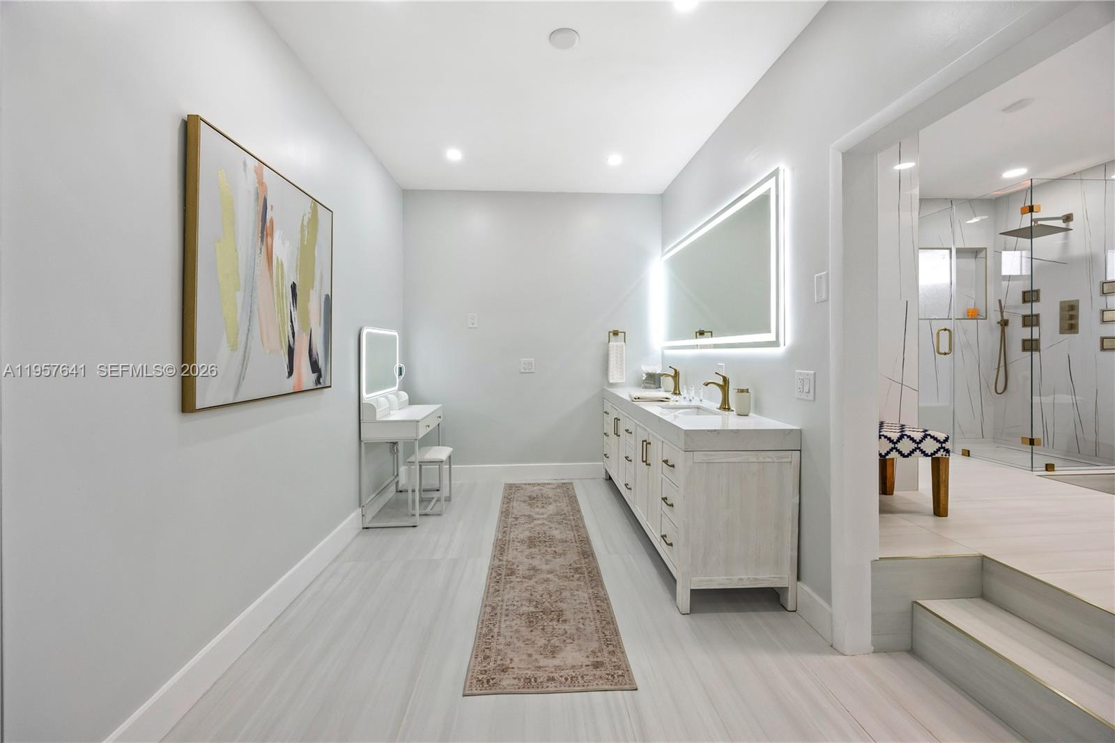 POMPANO SHORES - Residential