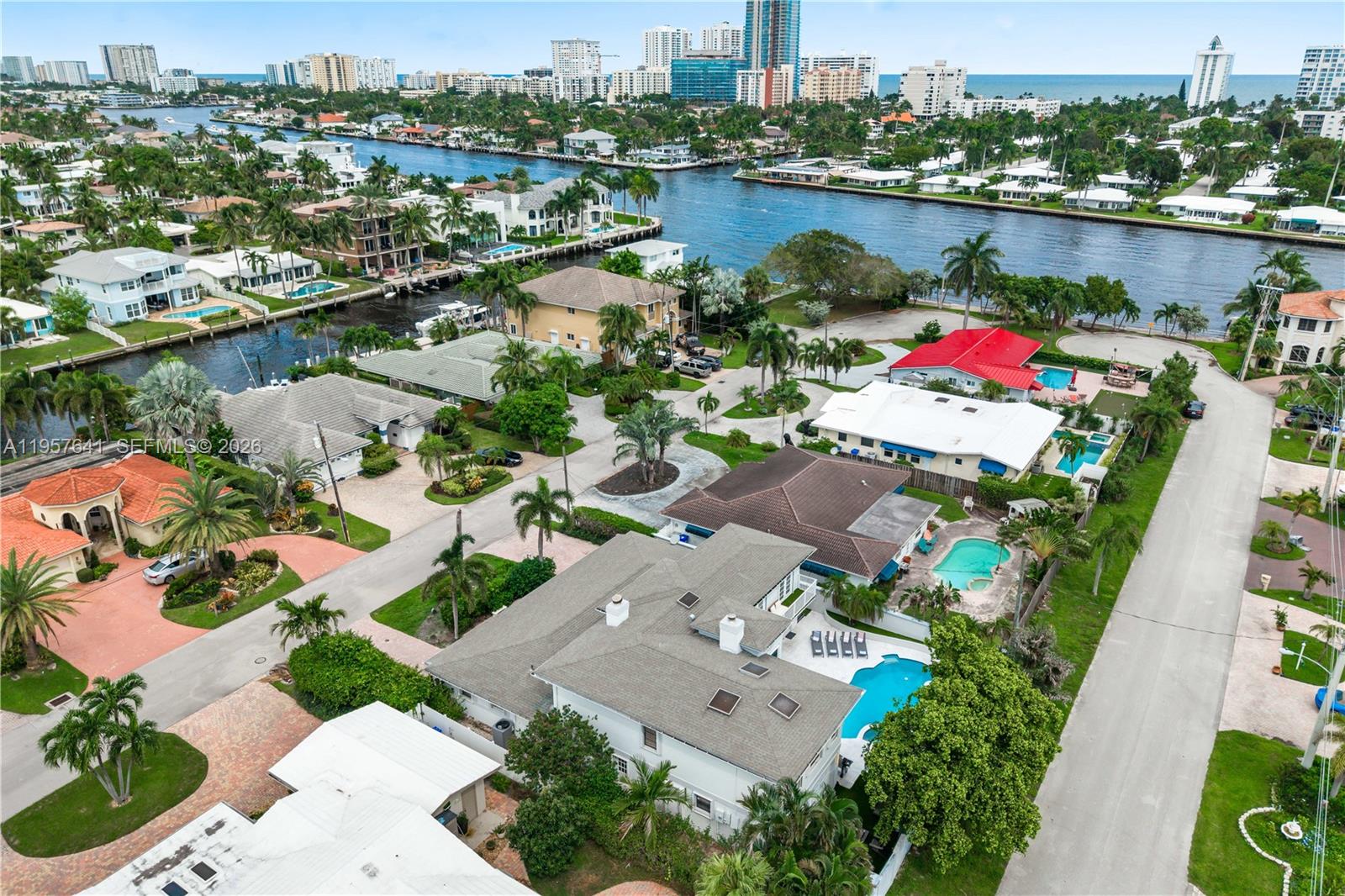 POMPANO SHORES - Residential