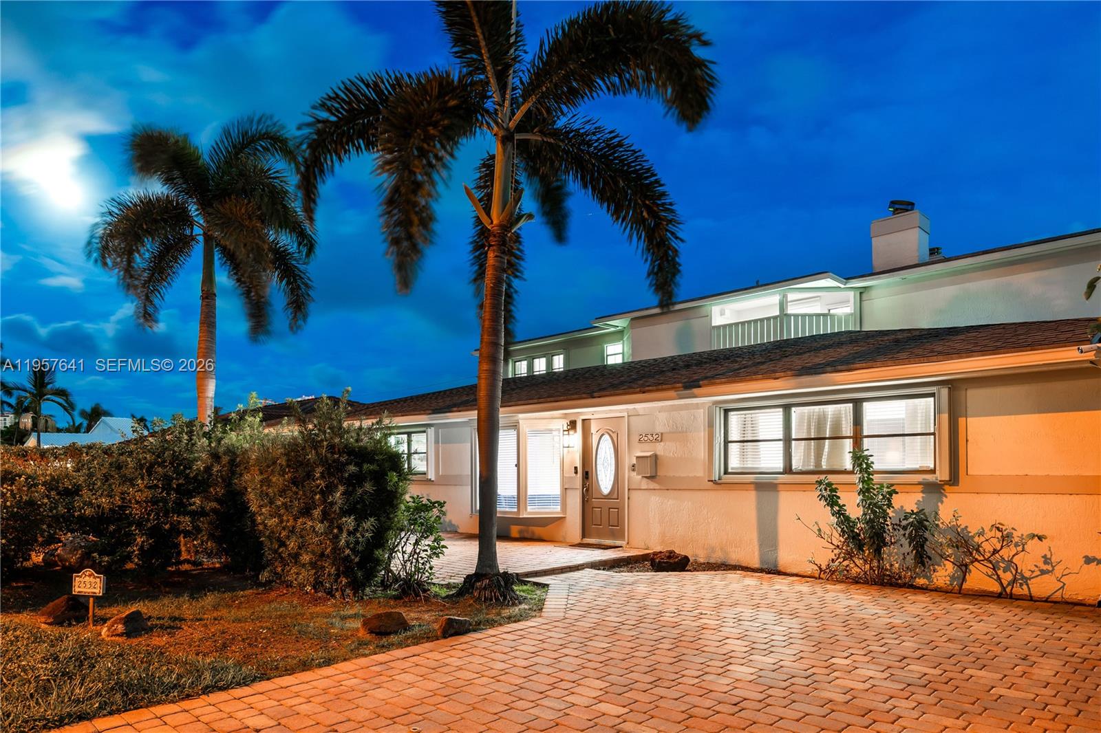 POMPANO SHORES - Residential