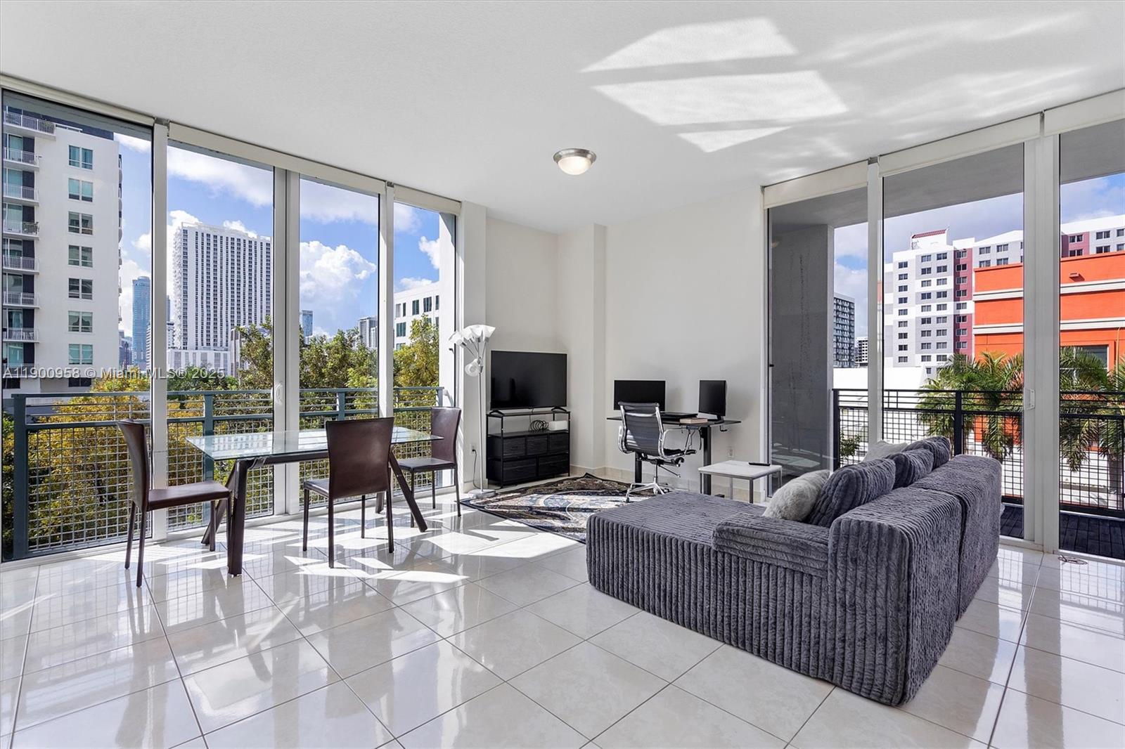 350 NE 24th St 410