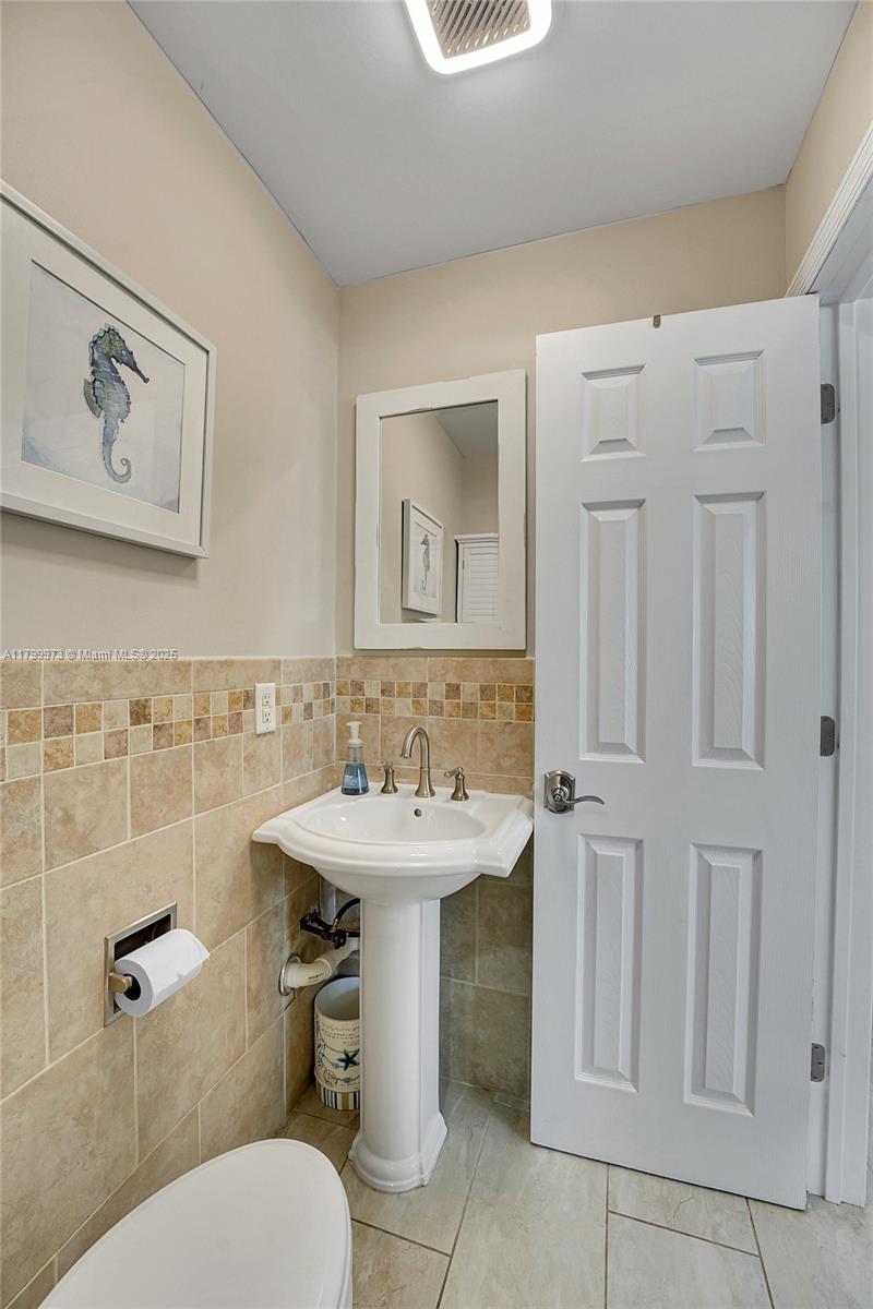 PALM BEACH SHORES - Residential