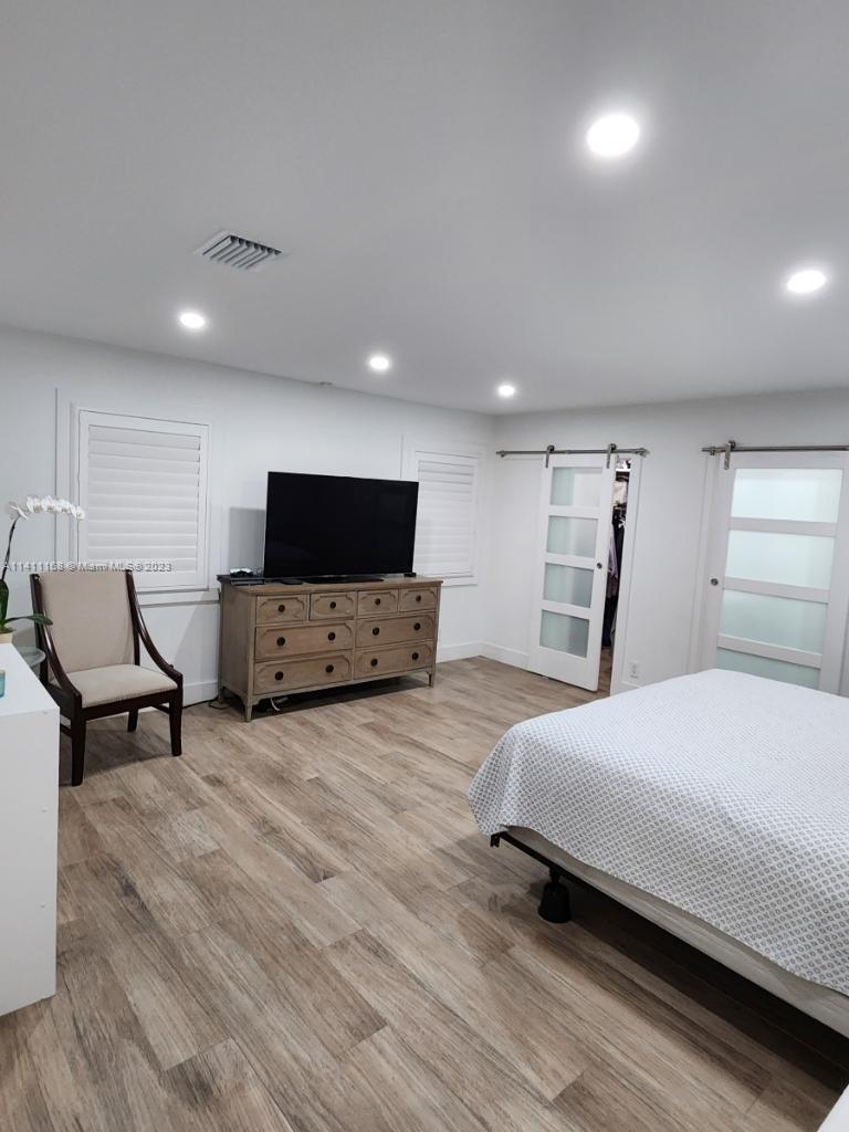 RICHARD ESTATES - Residential