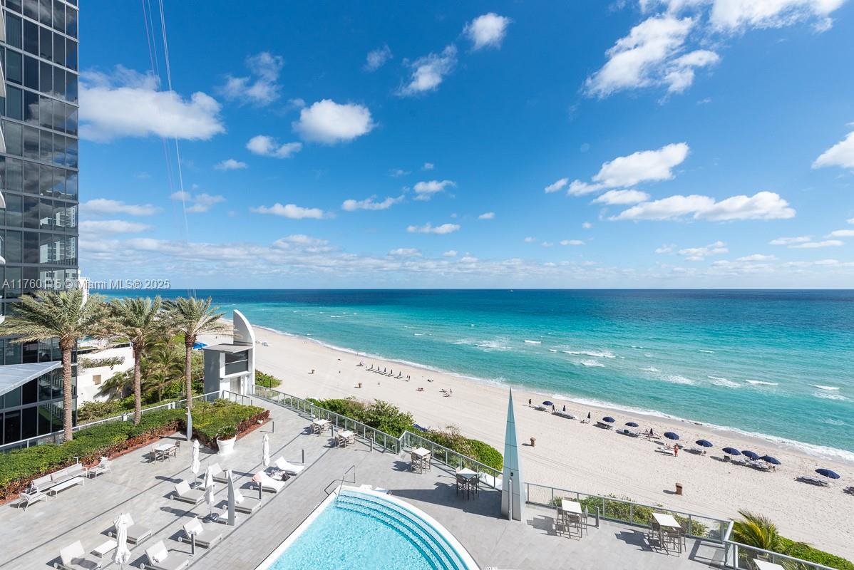 17121 Collins Ave 904