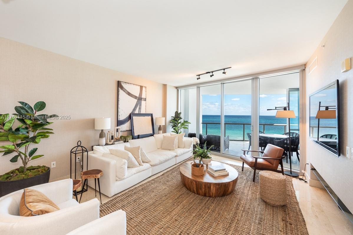 JADE OCEAN CONDO - Residential