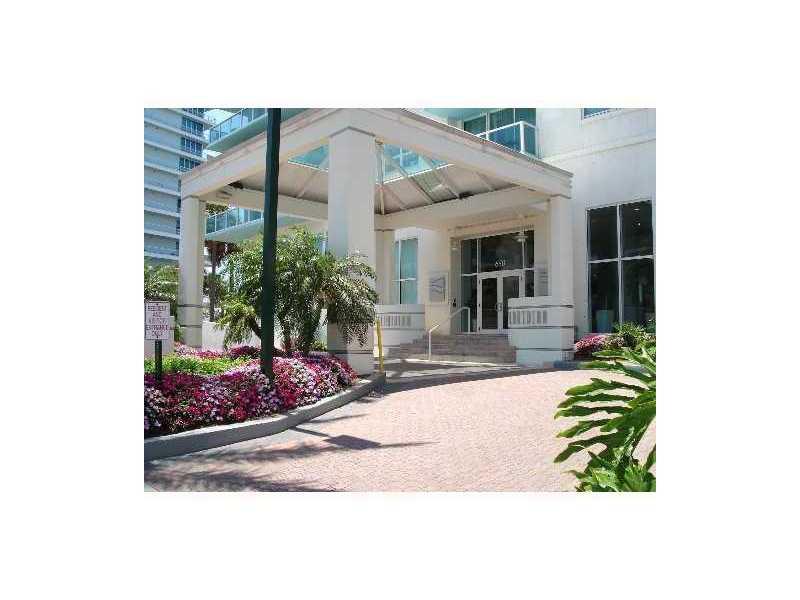 THE FLORIDIAN CONDO - Residential Lease