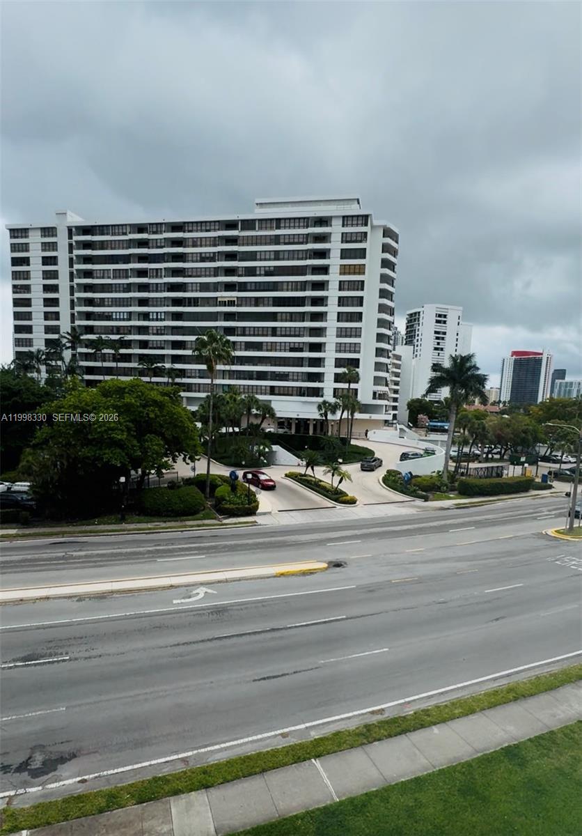 DESOTO PARK CONDO - Residential Lease