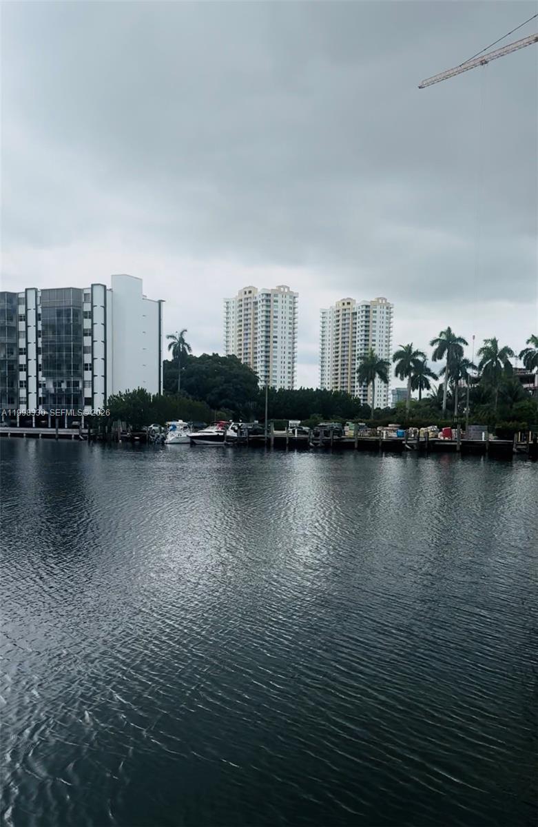 DESOTO PARK CONDO - Residential Lease