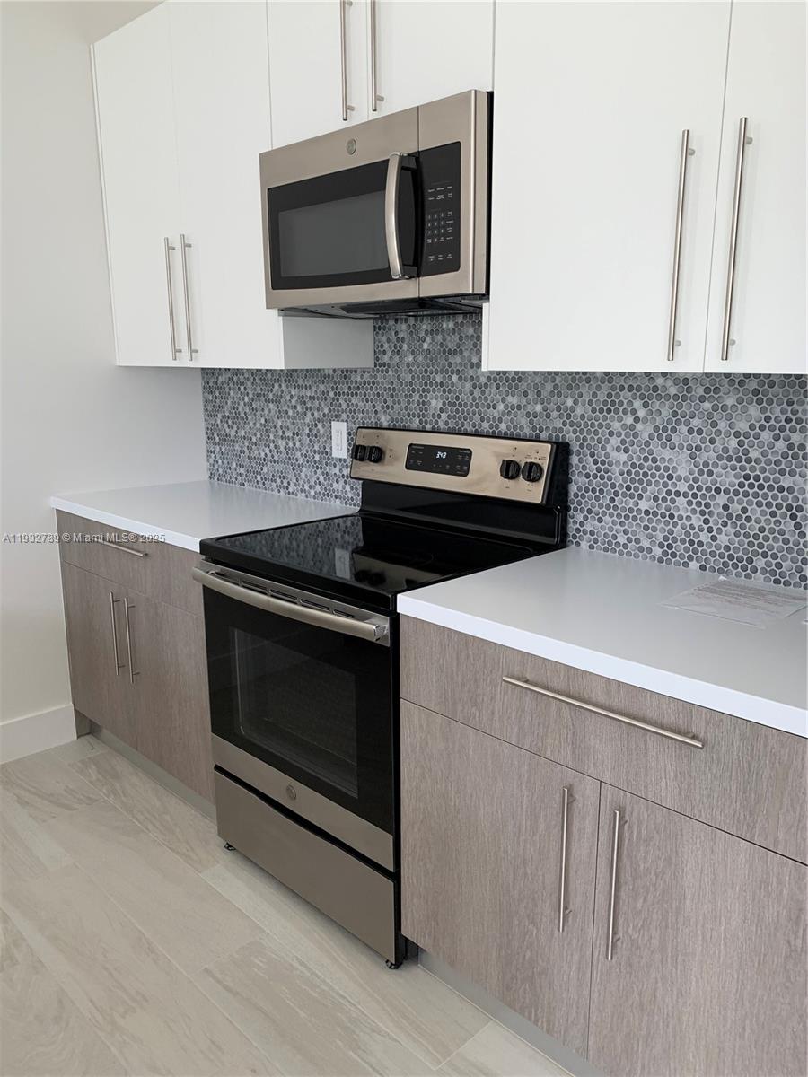 PLANTATION BUSINESS PARK - Residential