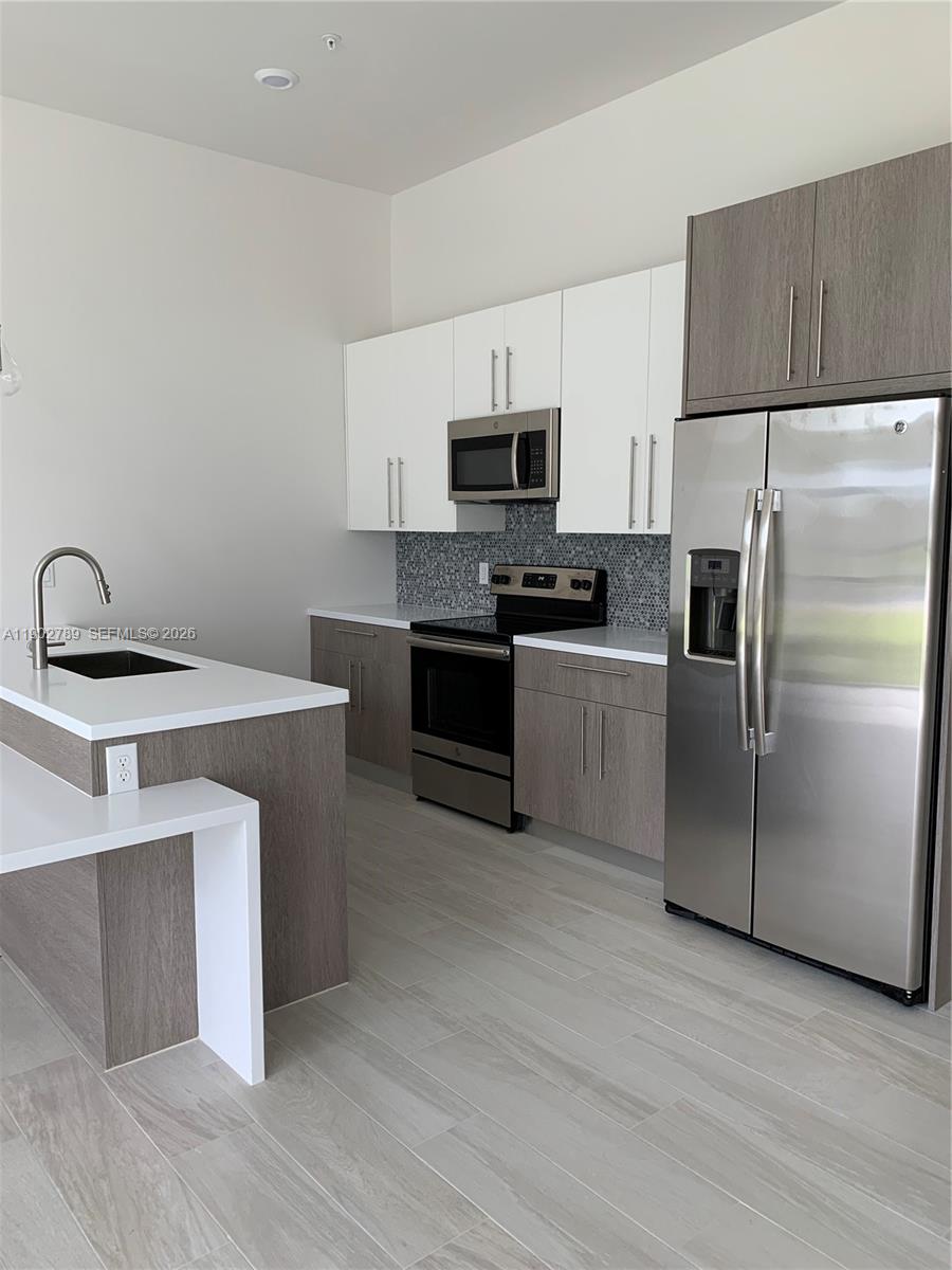 PLANTATION BUSINESS PARK - Residential