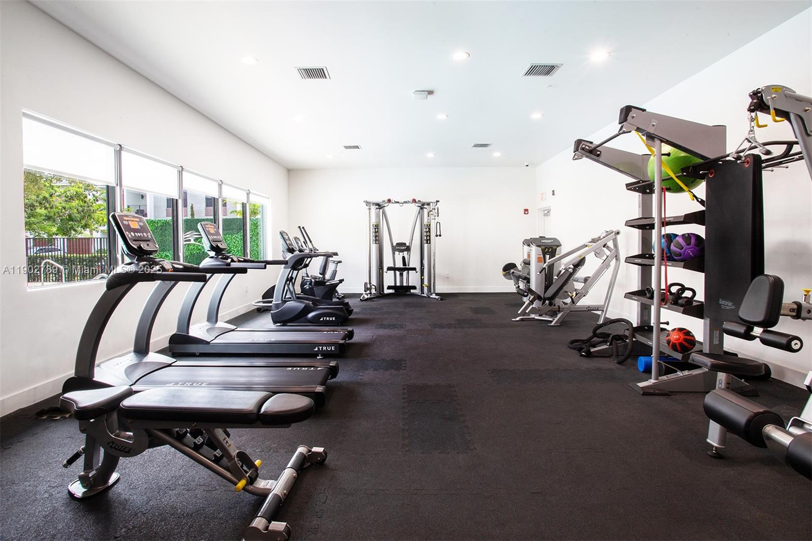 PLANTATION BUSINESS PARK - Residential