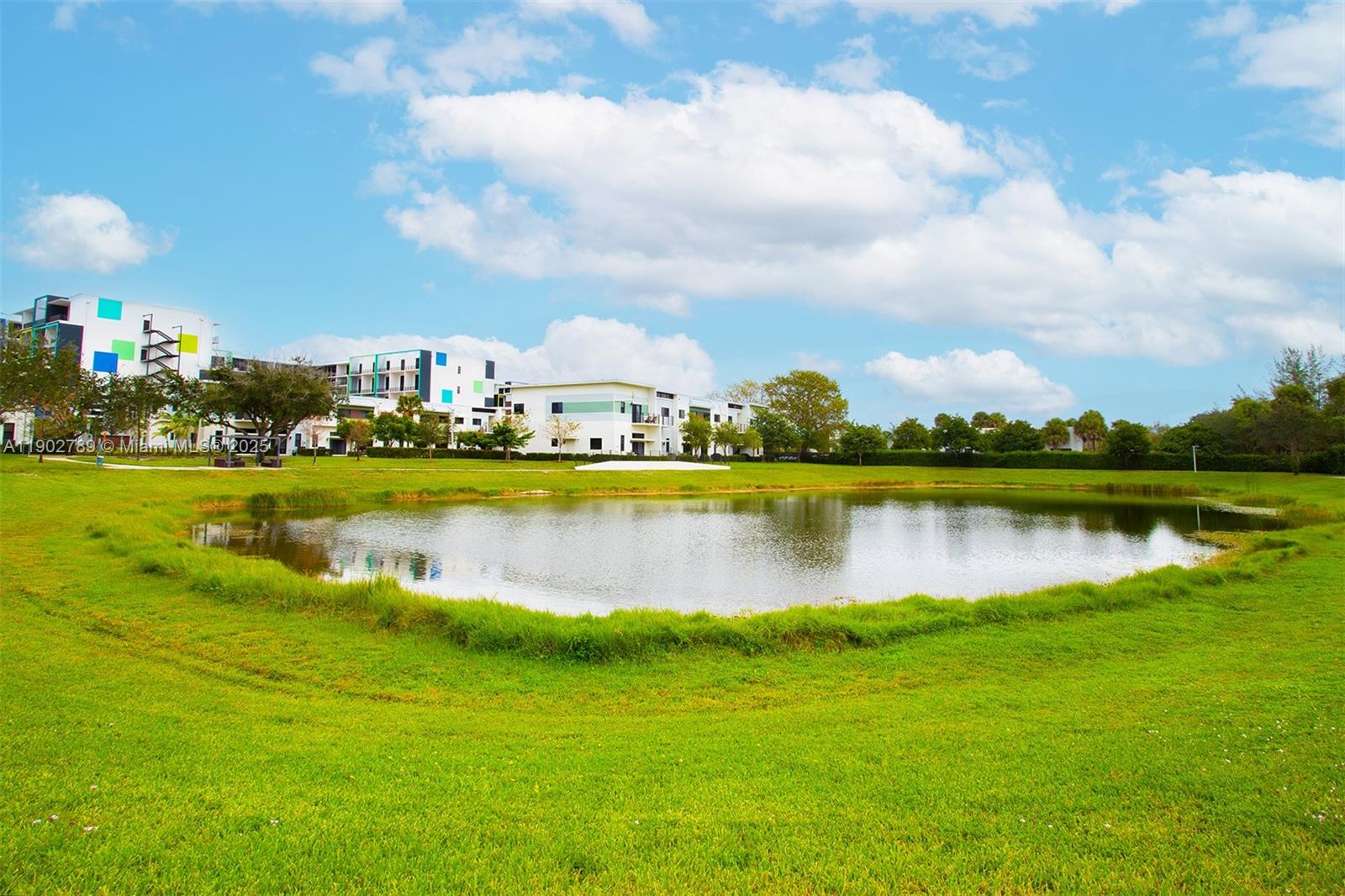 PLANTATION BUSINESS PARK - Residential