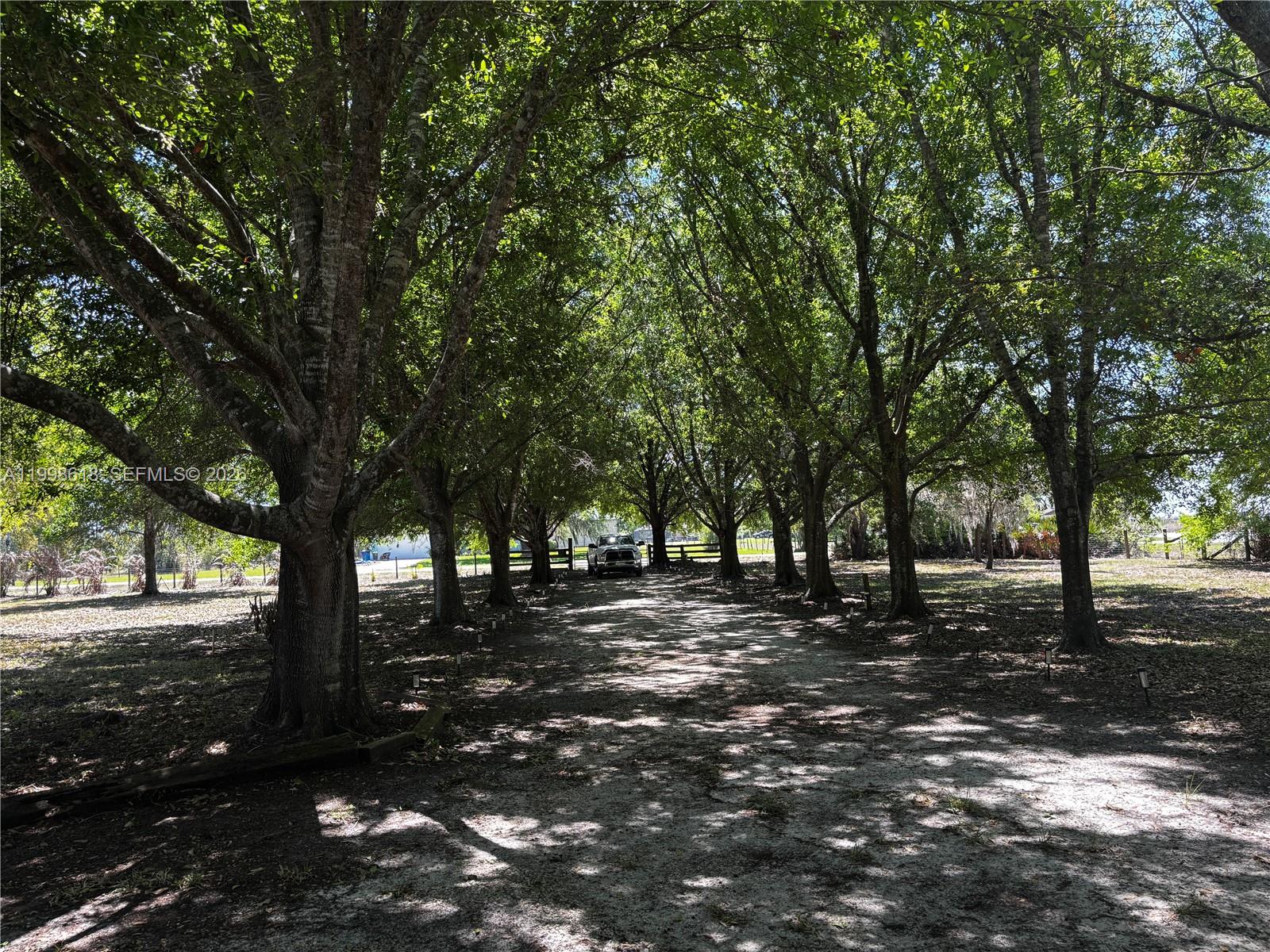 10800 S jefferson ave