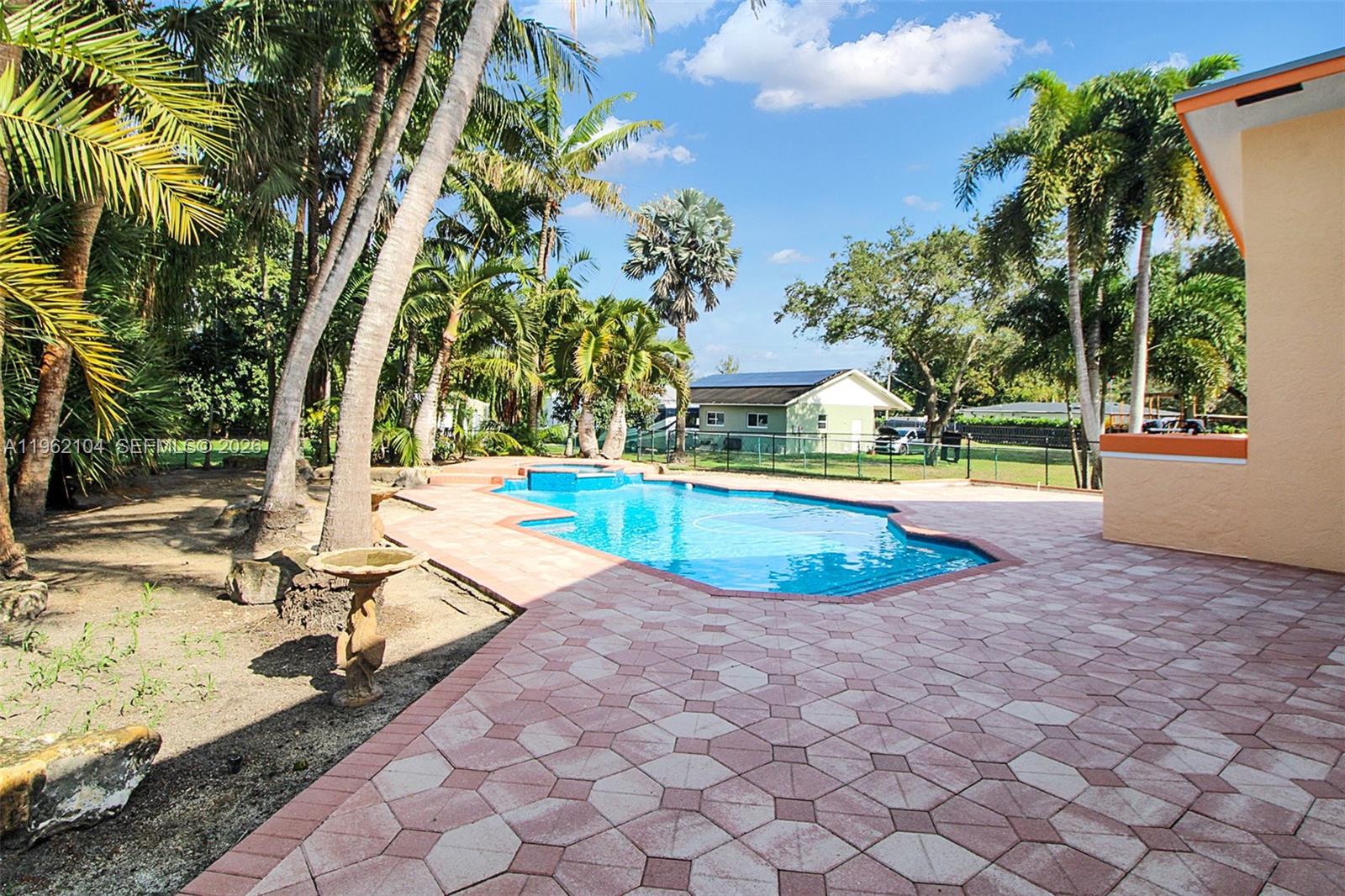 FLA FRUIT LANDS CO - Residential