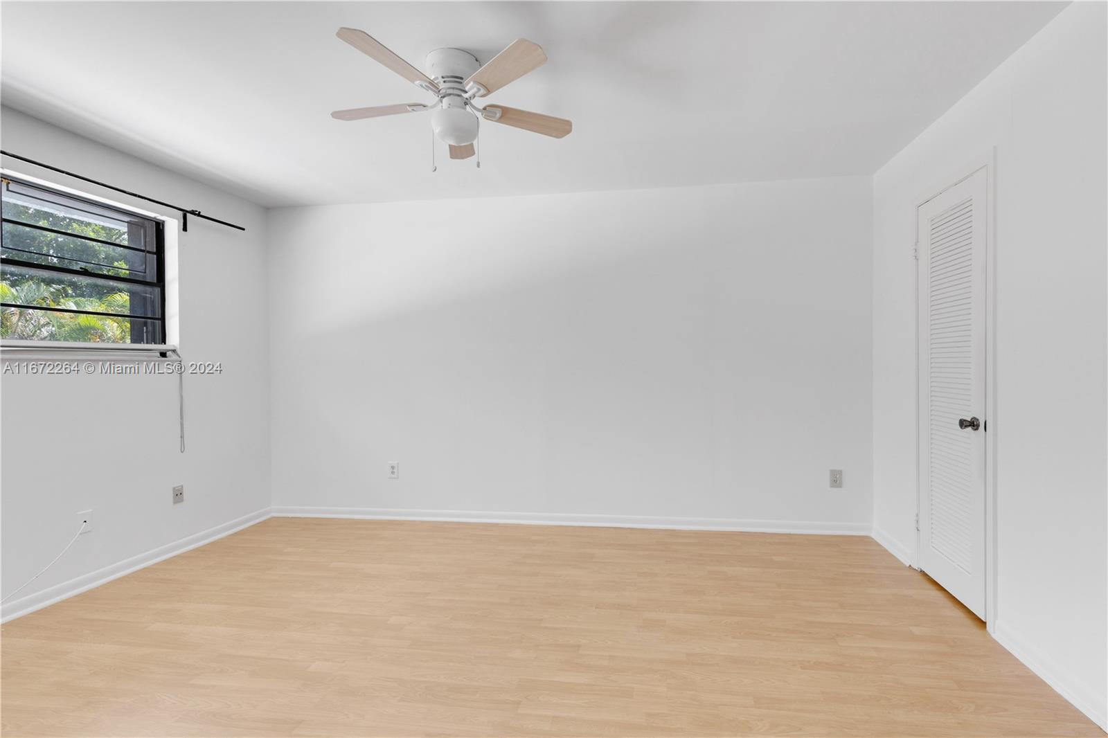 THE TOWNHOMES OF DORAL OA - Residential Lease