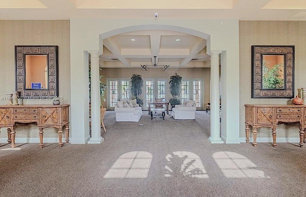 THE RESIDENCE - Residential