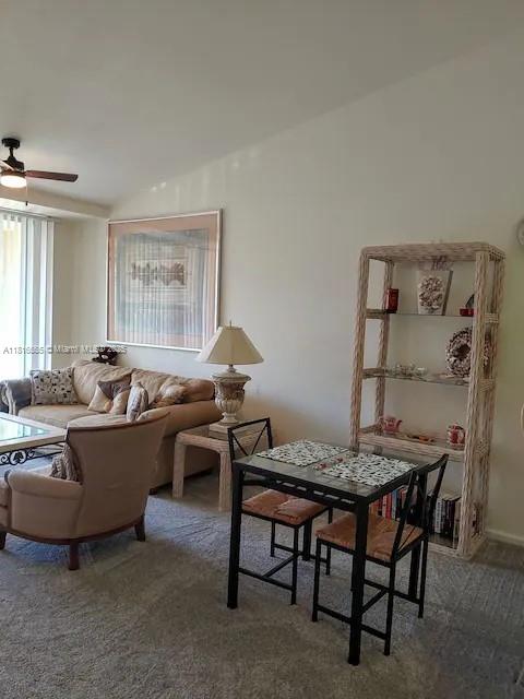 THE RESIDENCE - Residential