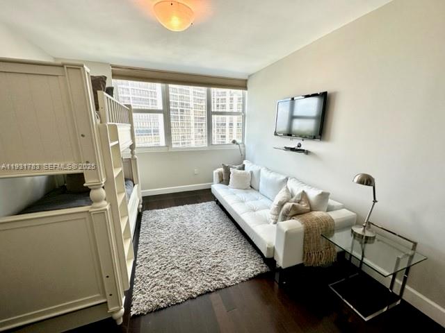 HAMPTONS SOUTH CONDO - Residential Lease