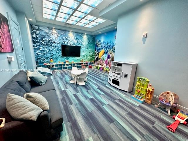 HAMPTONS SOUTH CONDO - Residential Lease