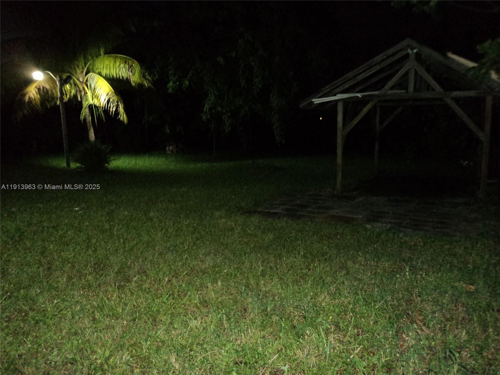 SOUTH HOLLYWOOD AMD PLAT - Residential