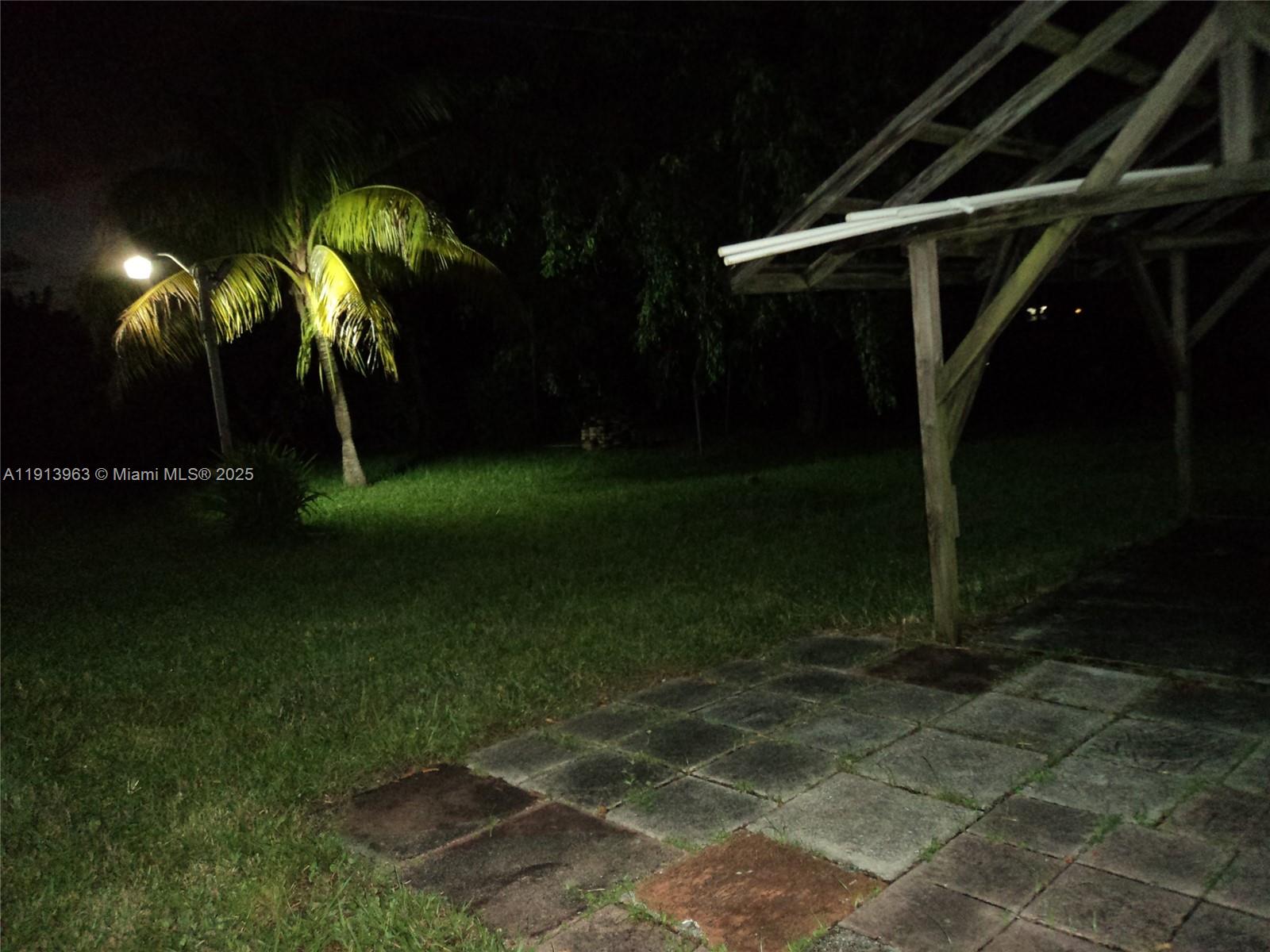 SOUTH HOLLYWOOD AMD PLAT - Residential