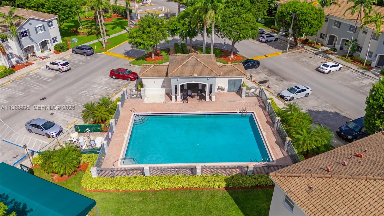 VENETIA GROVE - Residential