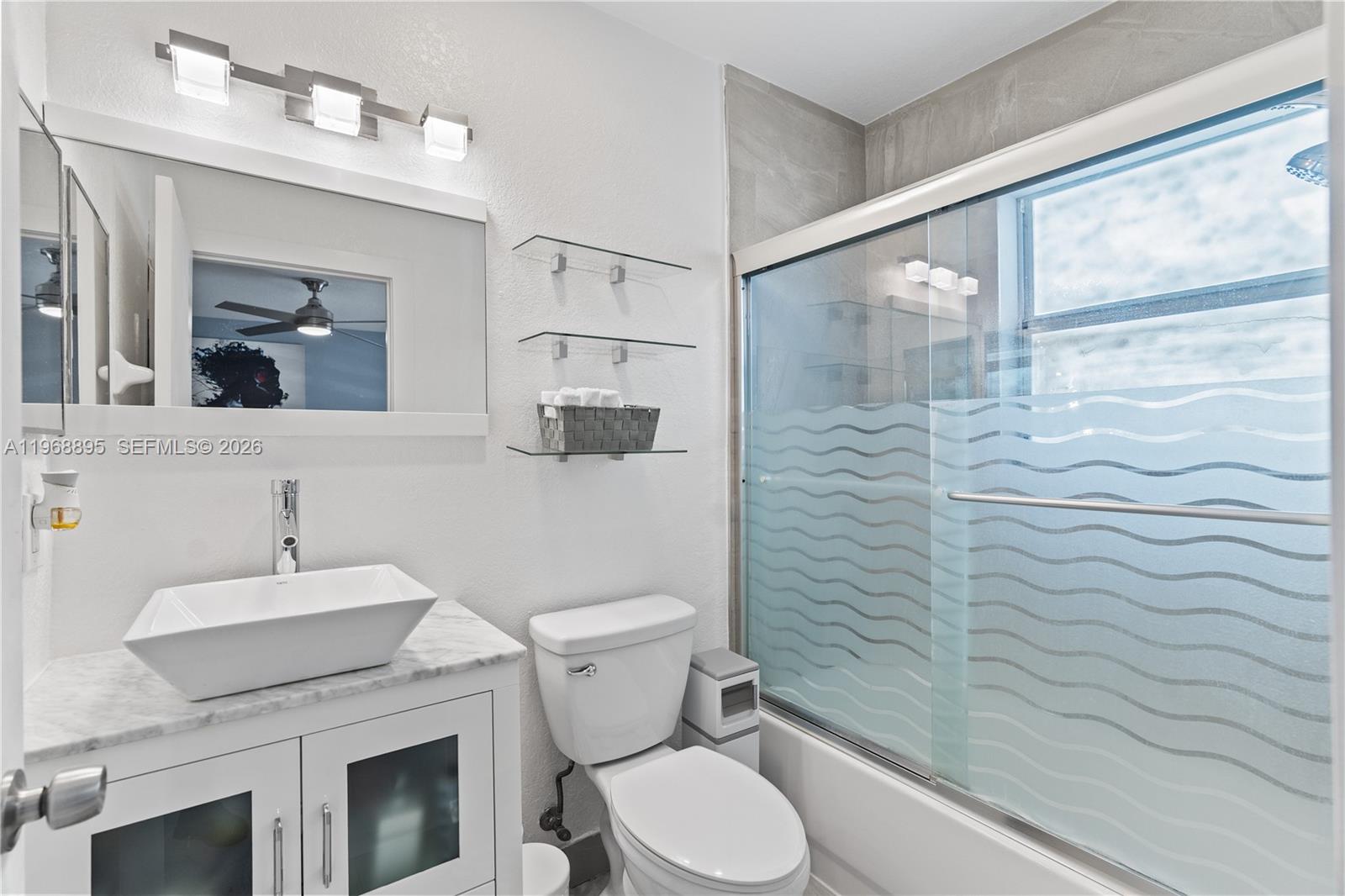 VENETIA GROVE - Residential