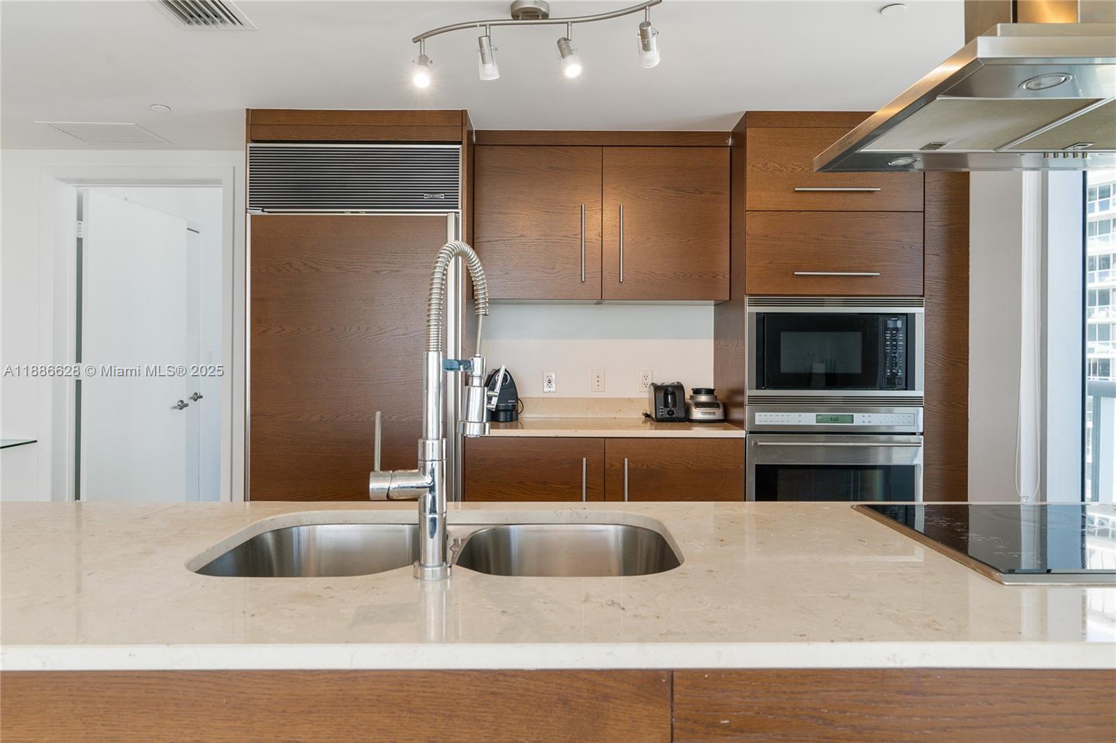 ICON BRICKELL NO TWO - Residential Lease