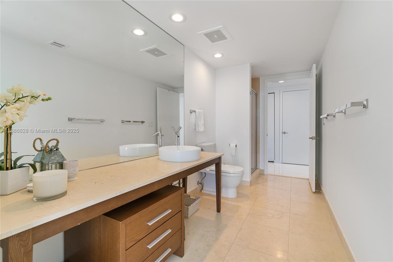 ICON BRICKELL NO TWO - Residential Lease