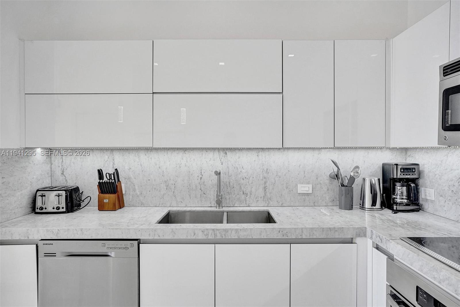 BEACHWALK CONDOMINIUM - Residential