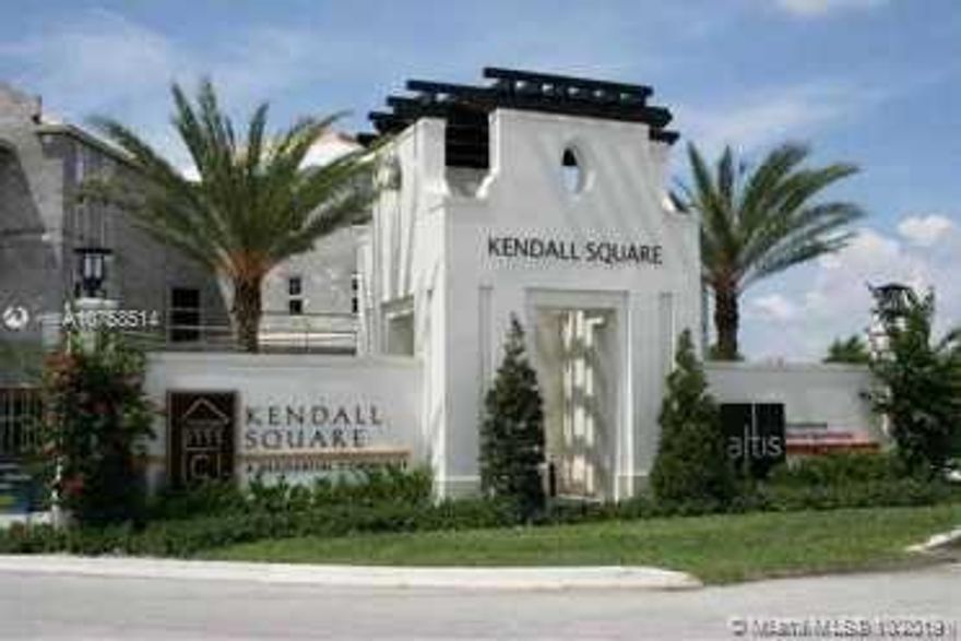 Spectacular townhome in West Kendall, ceramic first floor, stainless Steel appliances, granite countertops, washer and dryer. Excellent neighborhood. 4 bedrooms and 3 full bath. Close to schools