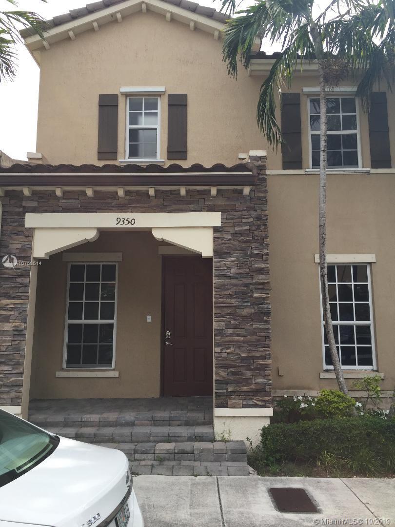 KENDALL COMMONS RESIDENTI - Residential Lease