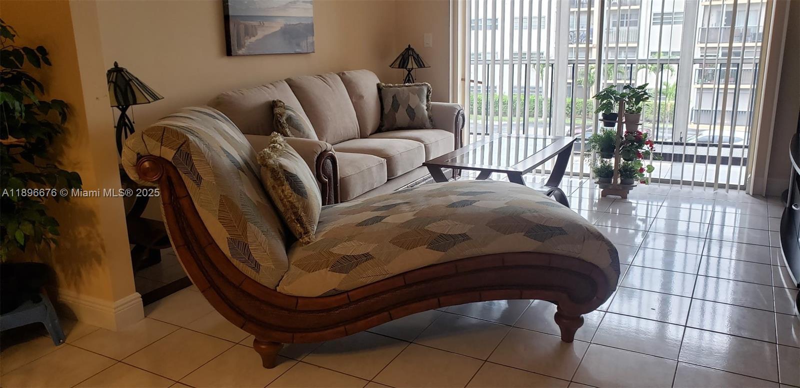 PARKSIDE TOWERS CONDO - Residential