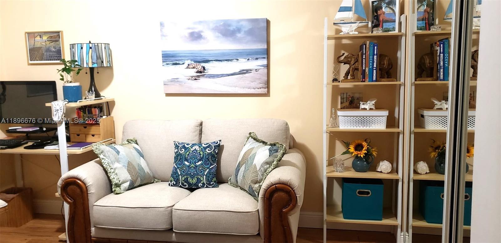 PARKSIDE TOWERS CONDO - Residential