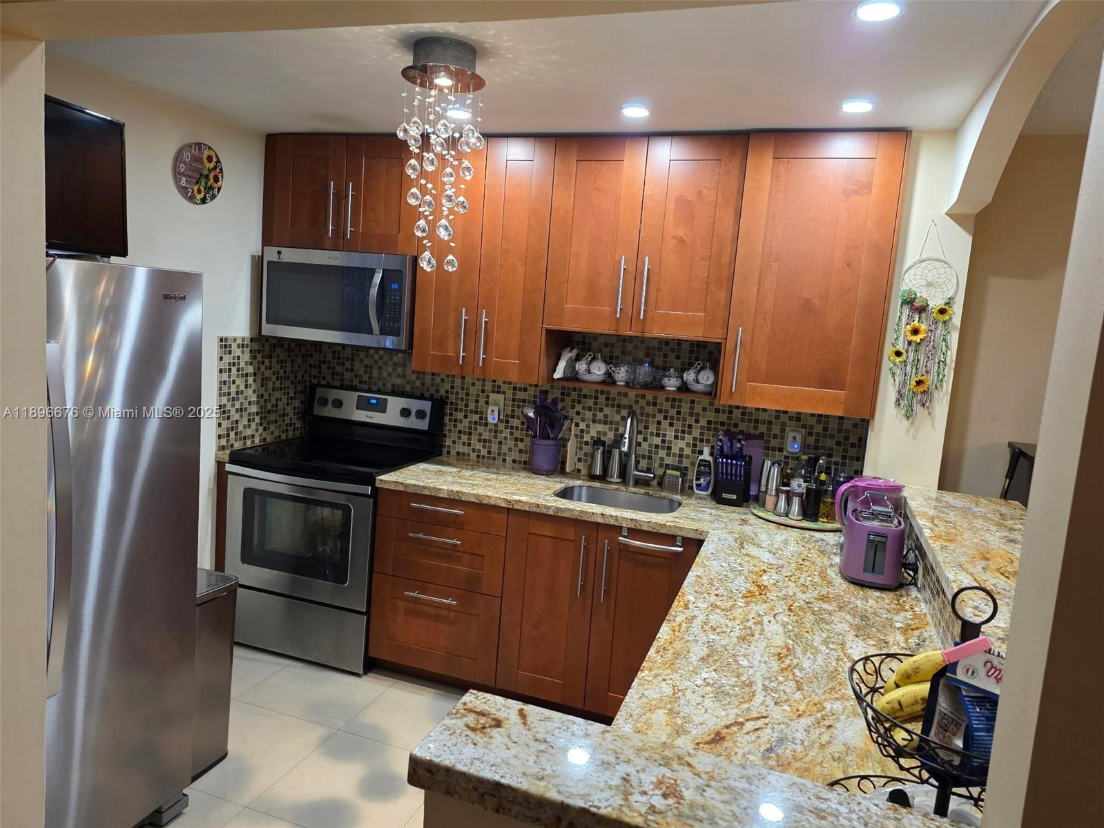 PARKSIDE TOWERS CONDO - Residential