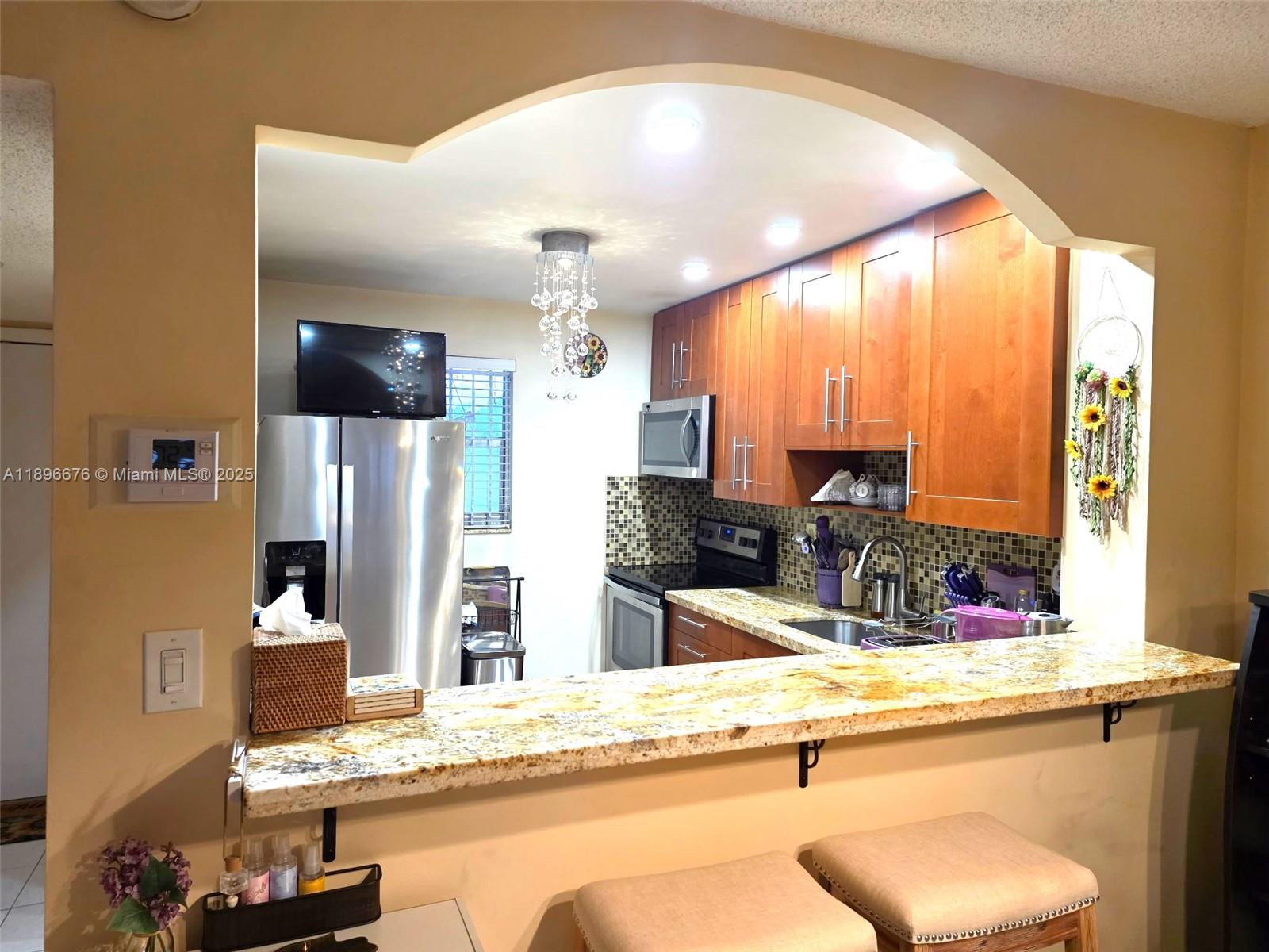 PARKSIDE TOWERS CONDO - Residential