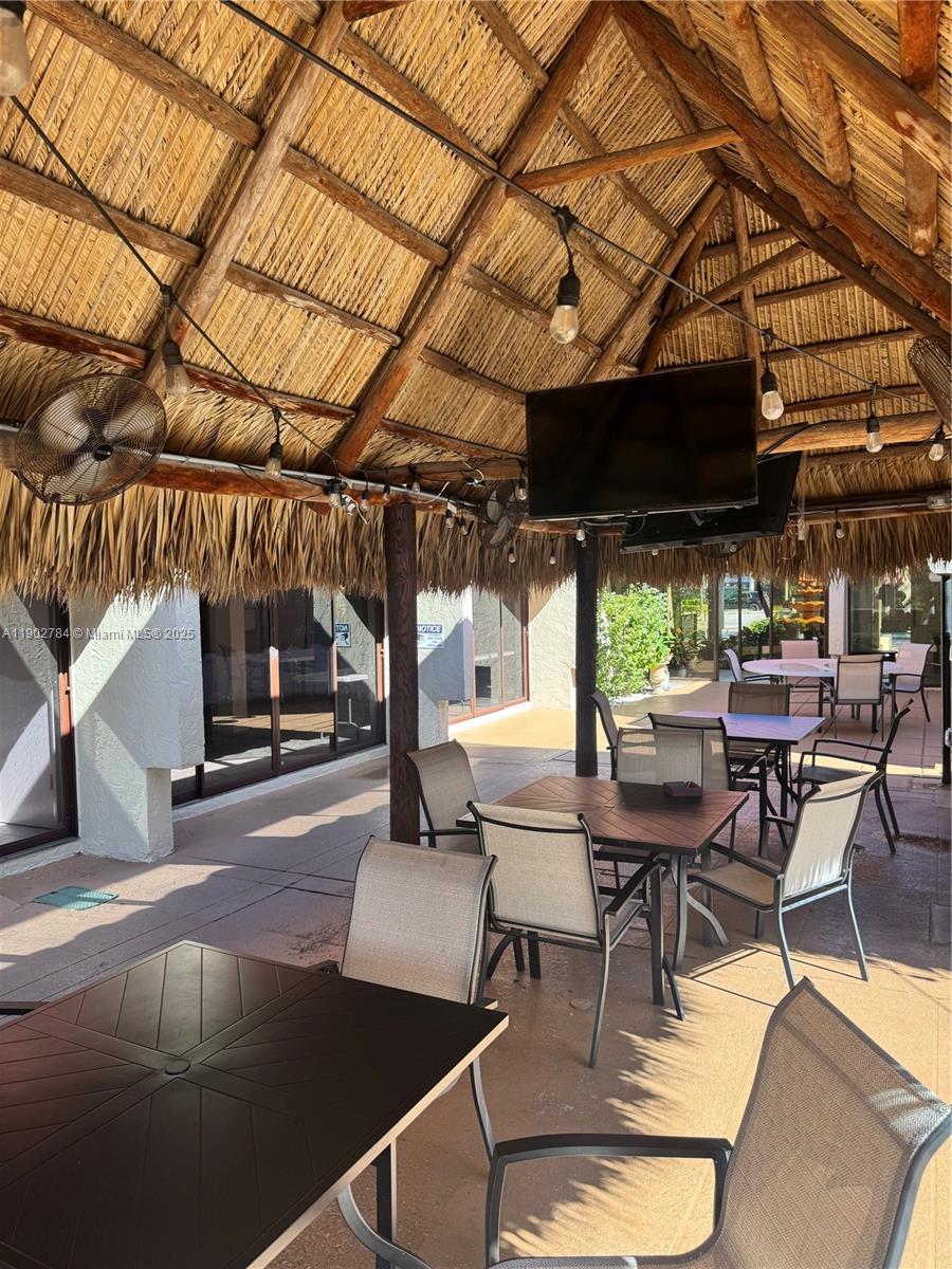 ISLAND CLUB TWO CONDO - Residential