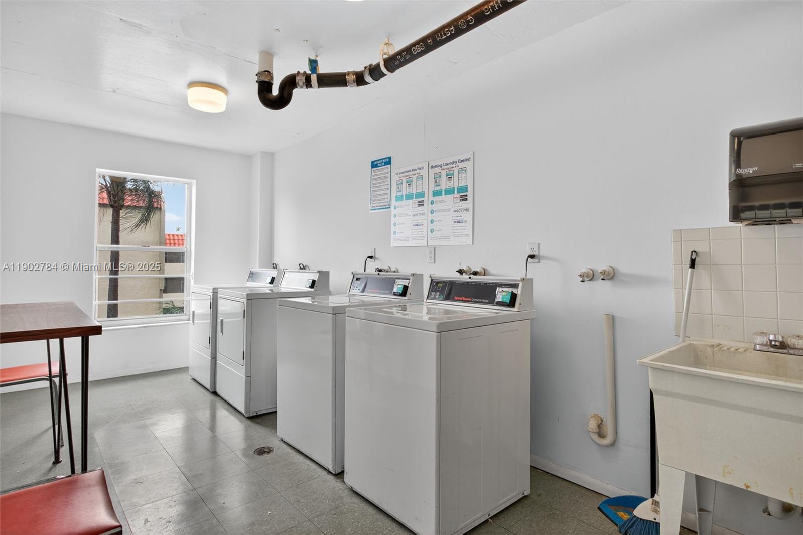 ISLAND CLUB TWO CONDO - Residential