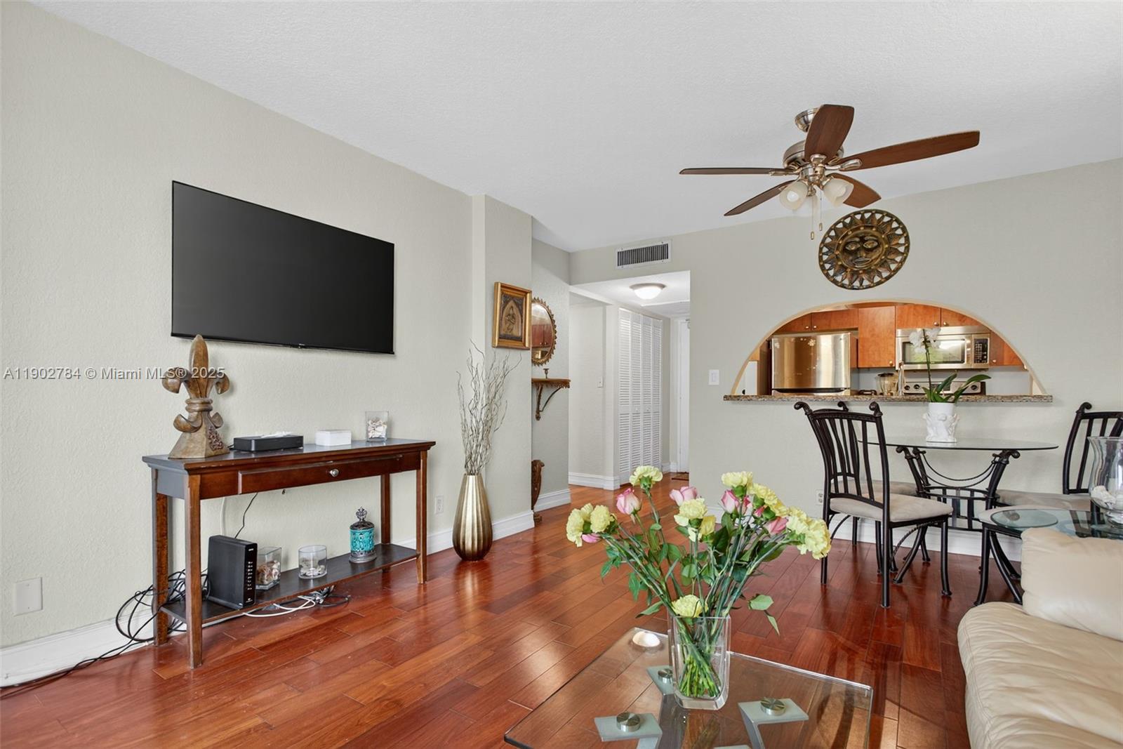 ISLAND CLUB TWO CONDO - Residential