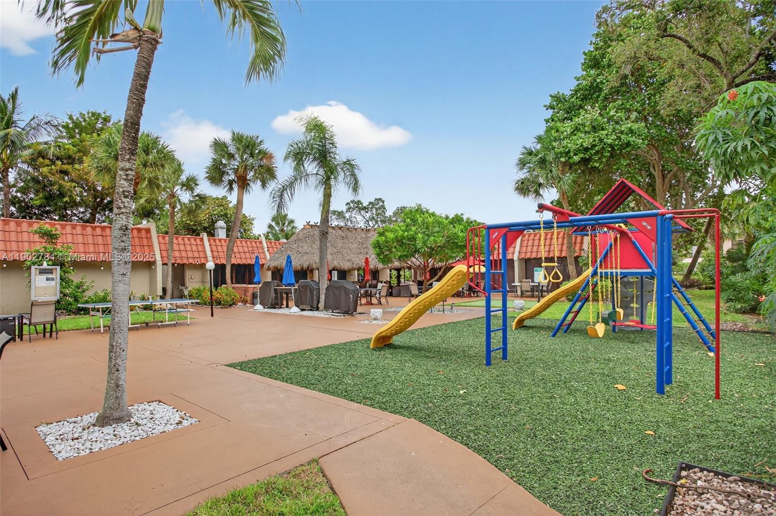 ISLAND CLUB TWO CONDO - Residential