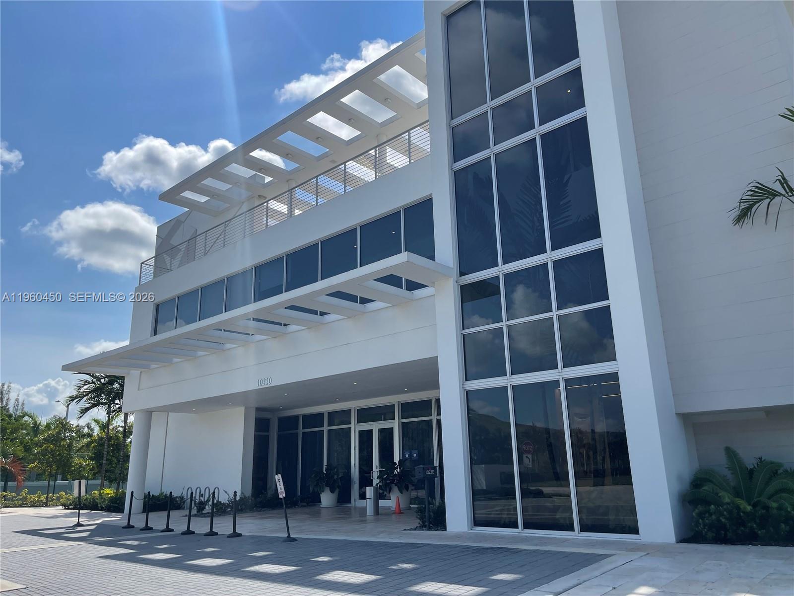 LANDMARK AT DORAL CENTRAL - Residential