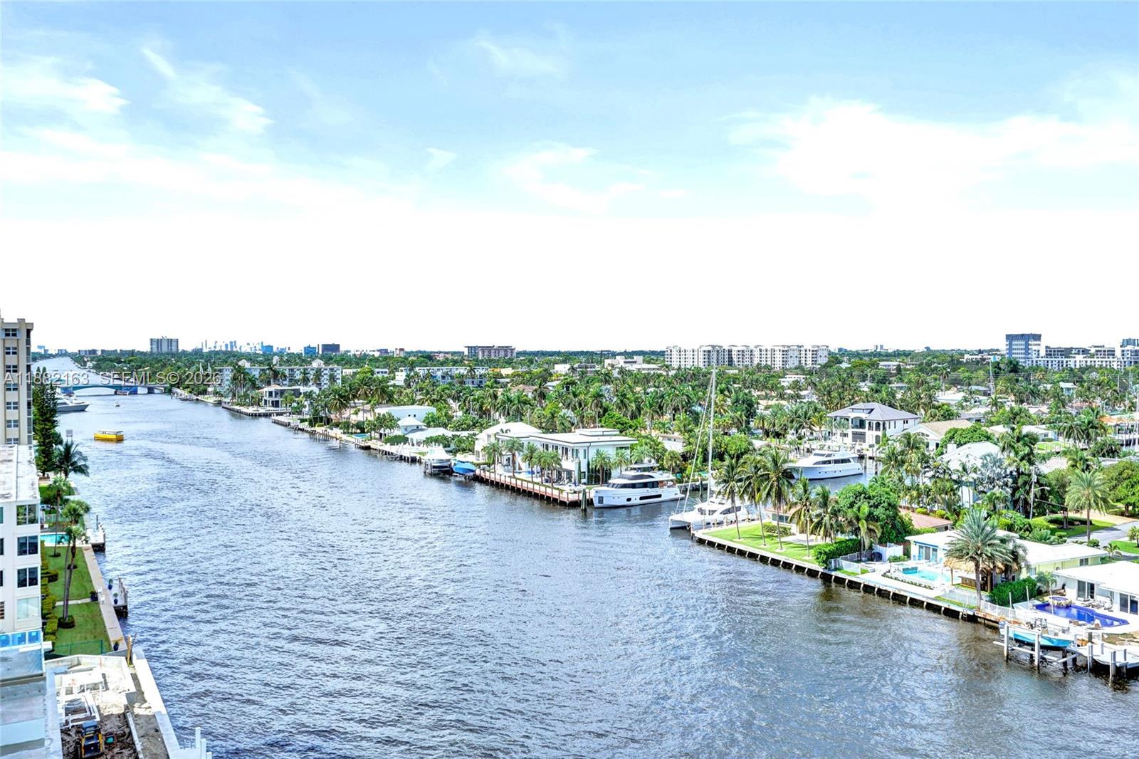 TRITON CONDO - Residential