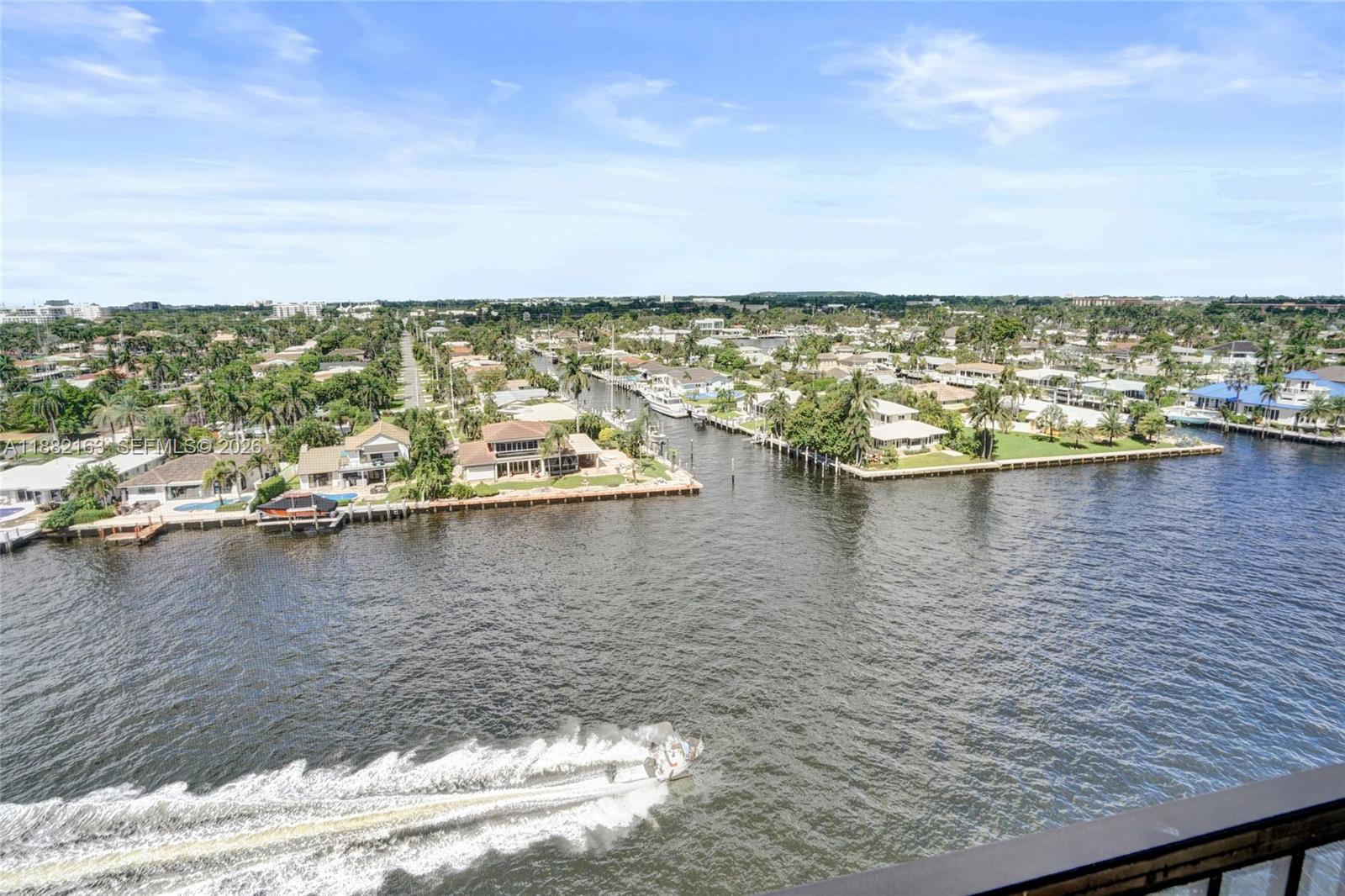 TRITON CONDO - Residential