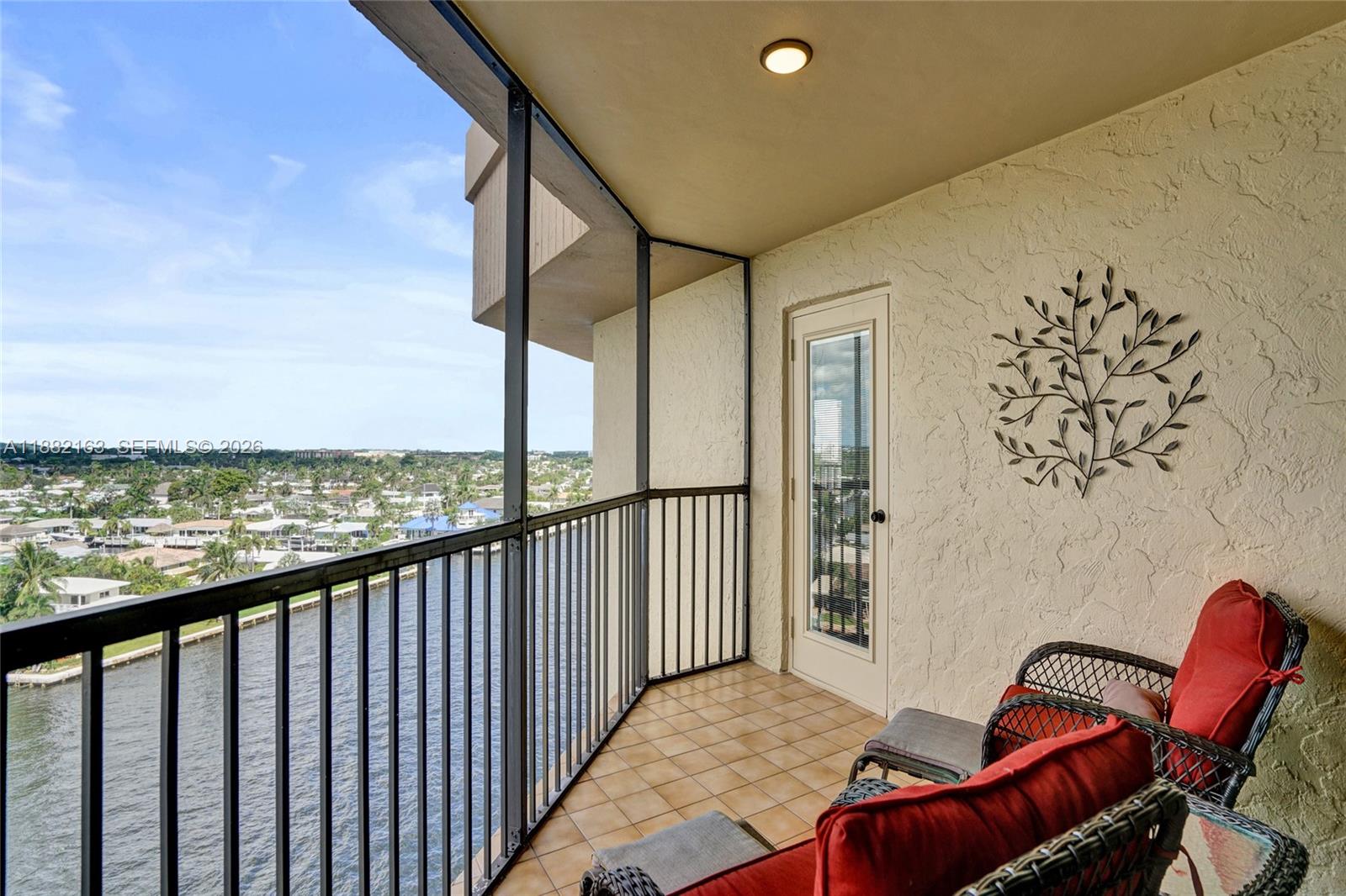 TRITON CONDO - Residential