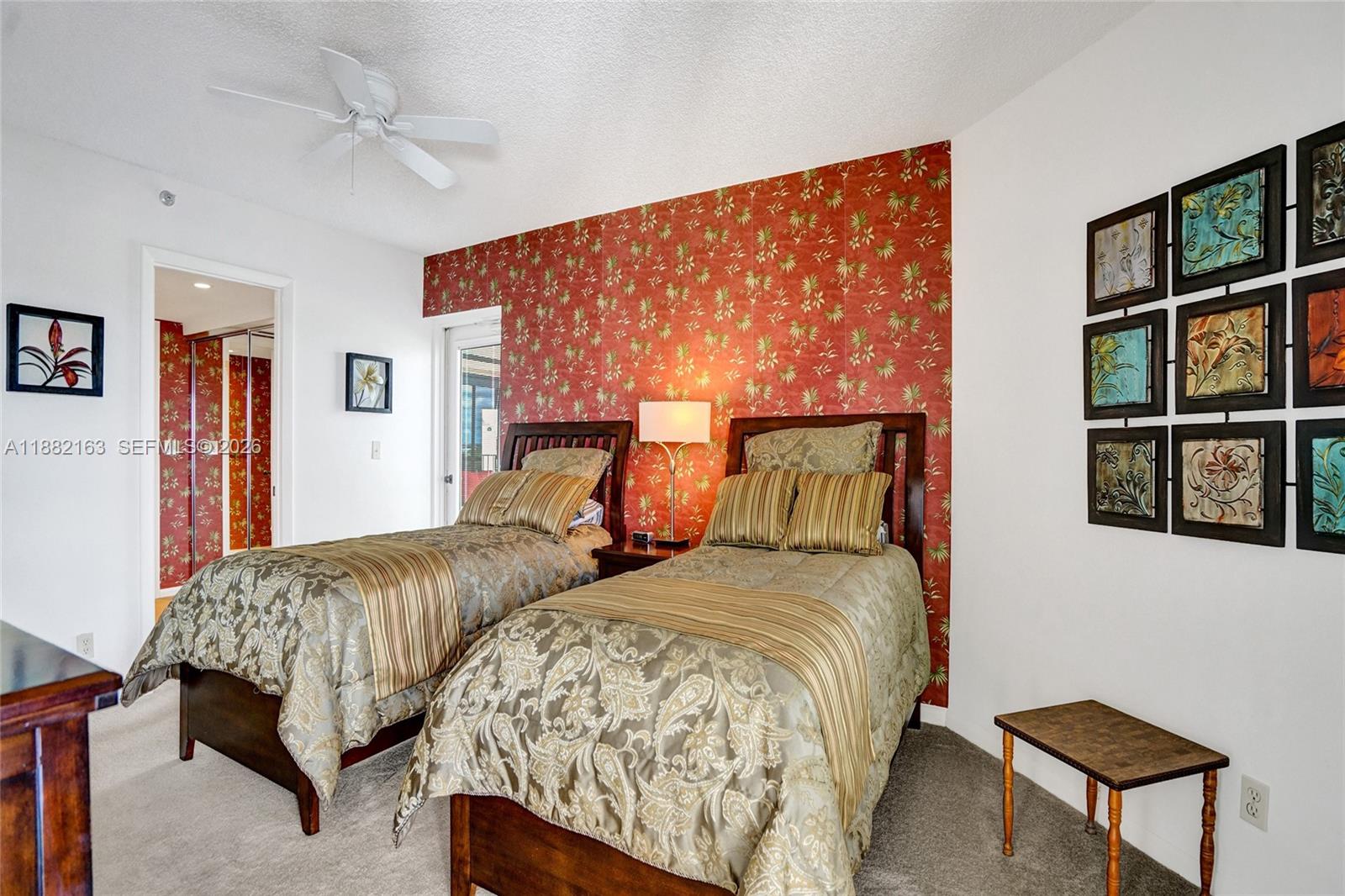 TRITON CONDO - Residential