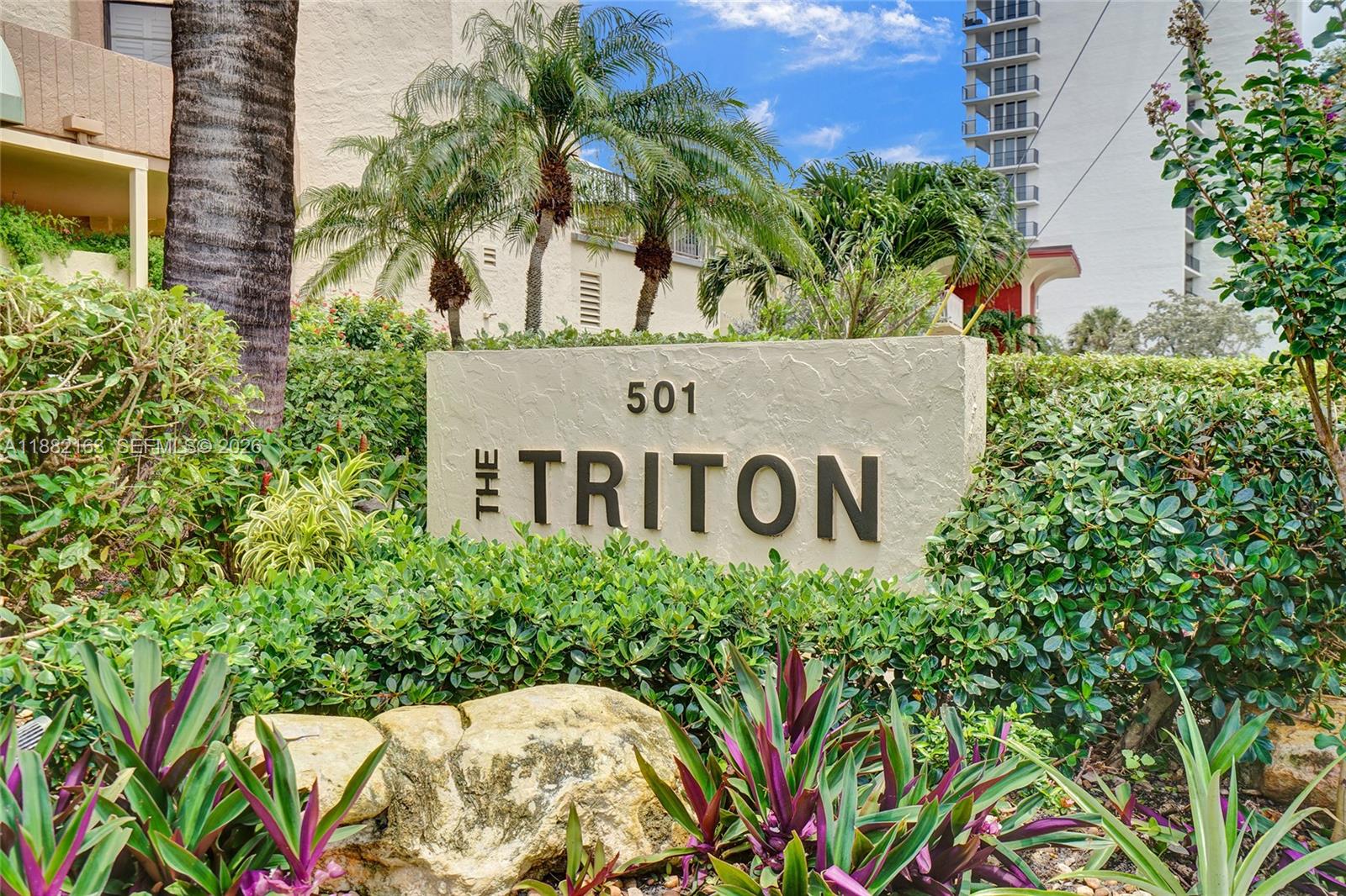 TRITON CONDO - Residential