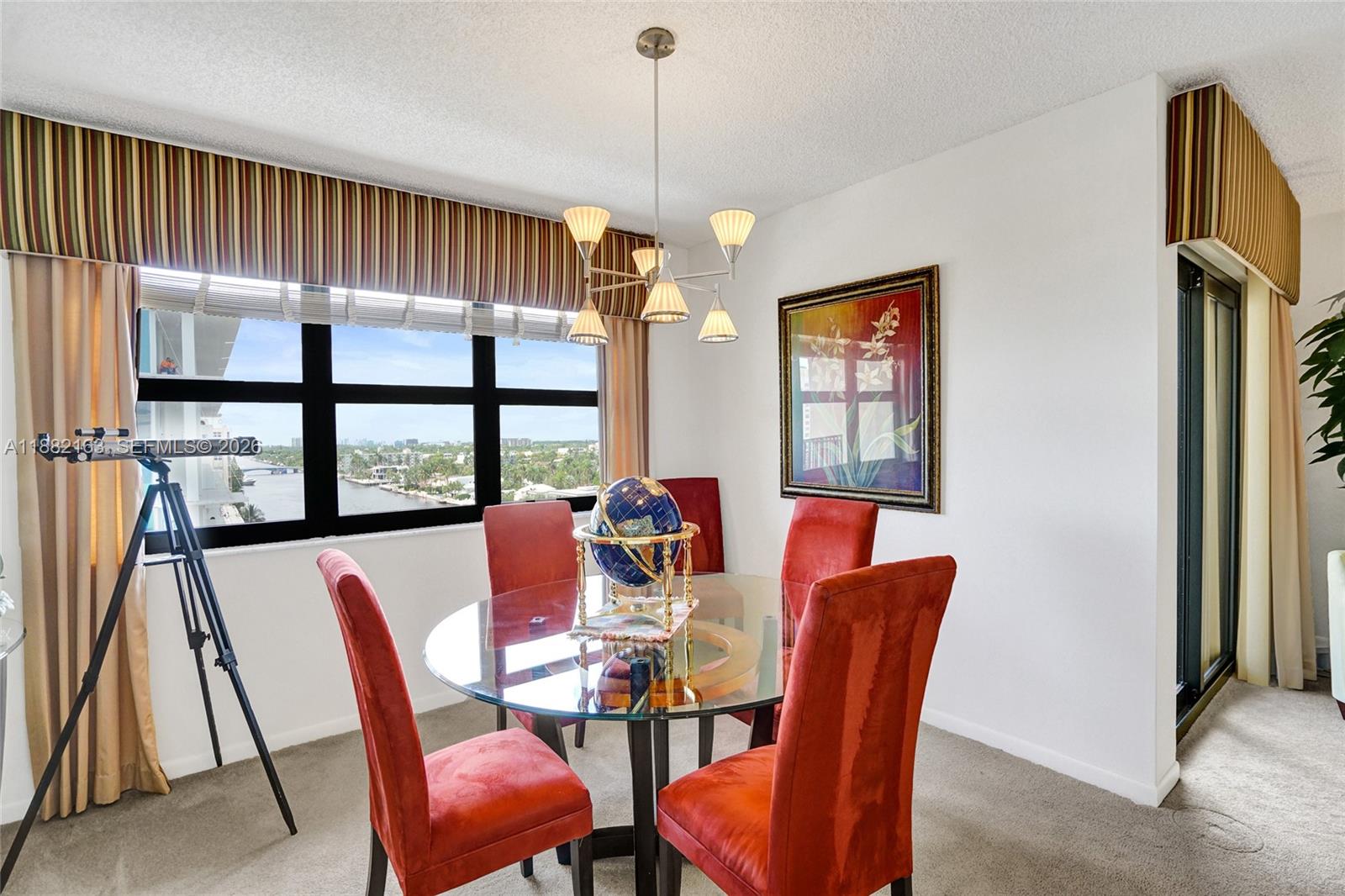 TRITON CONDO - Residential