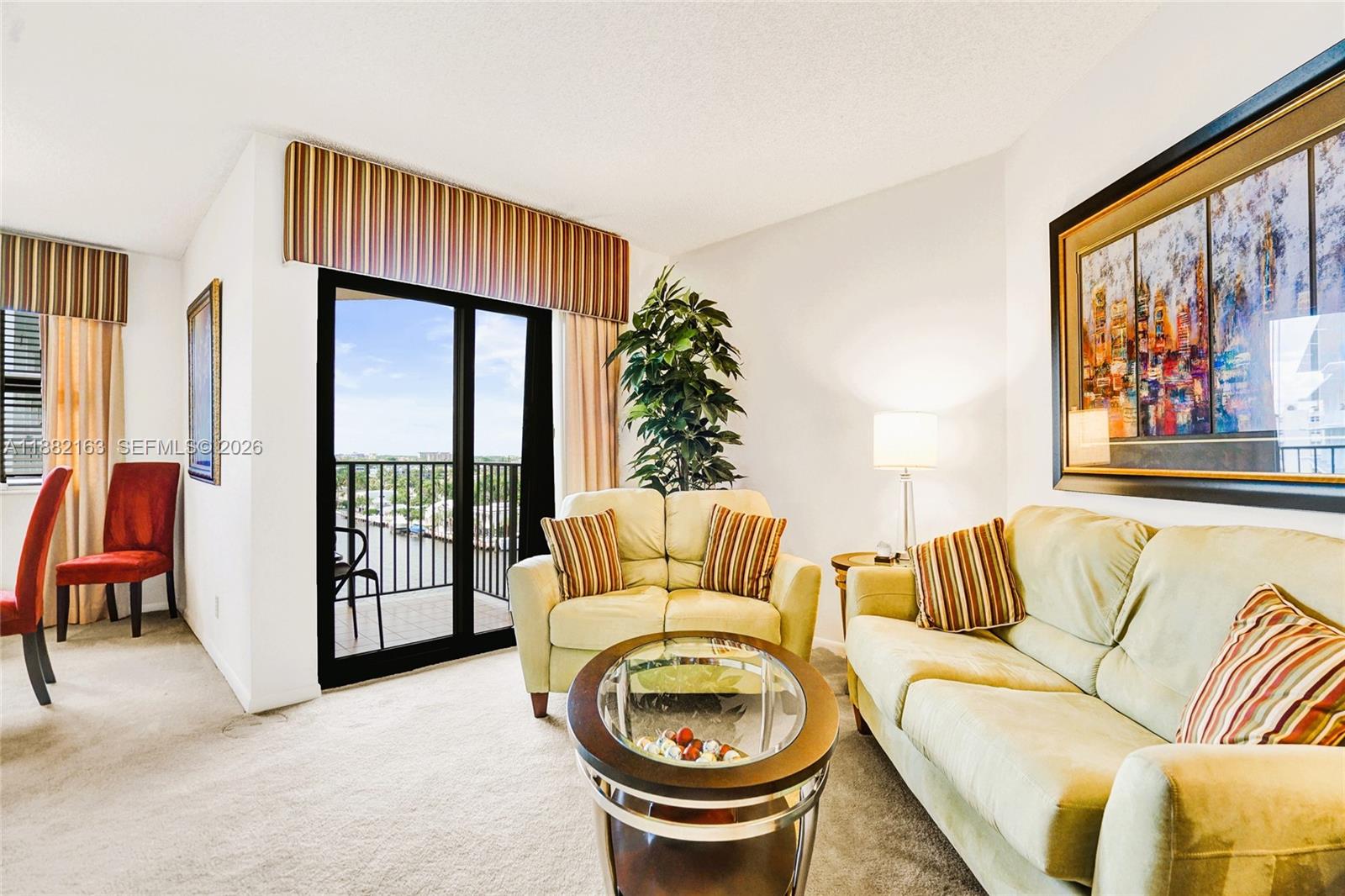 TRITON CONDO - Residential