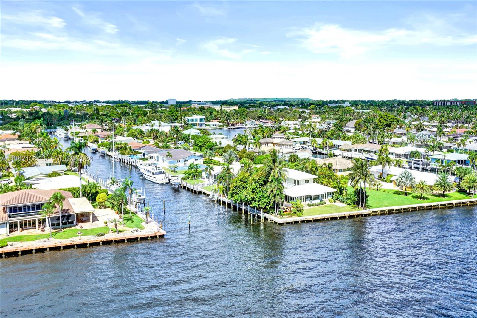 TRITON CONDO - Residential