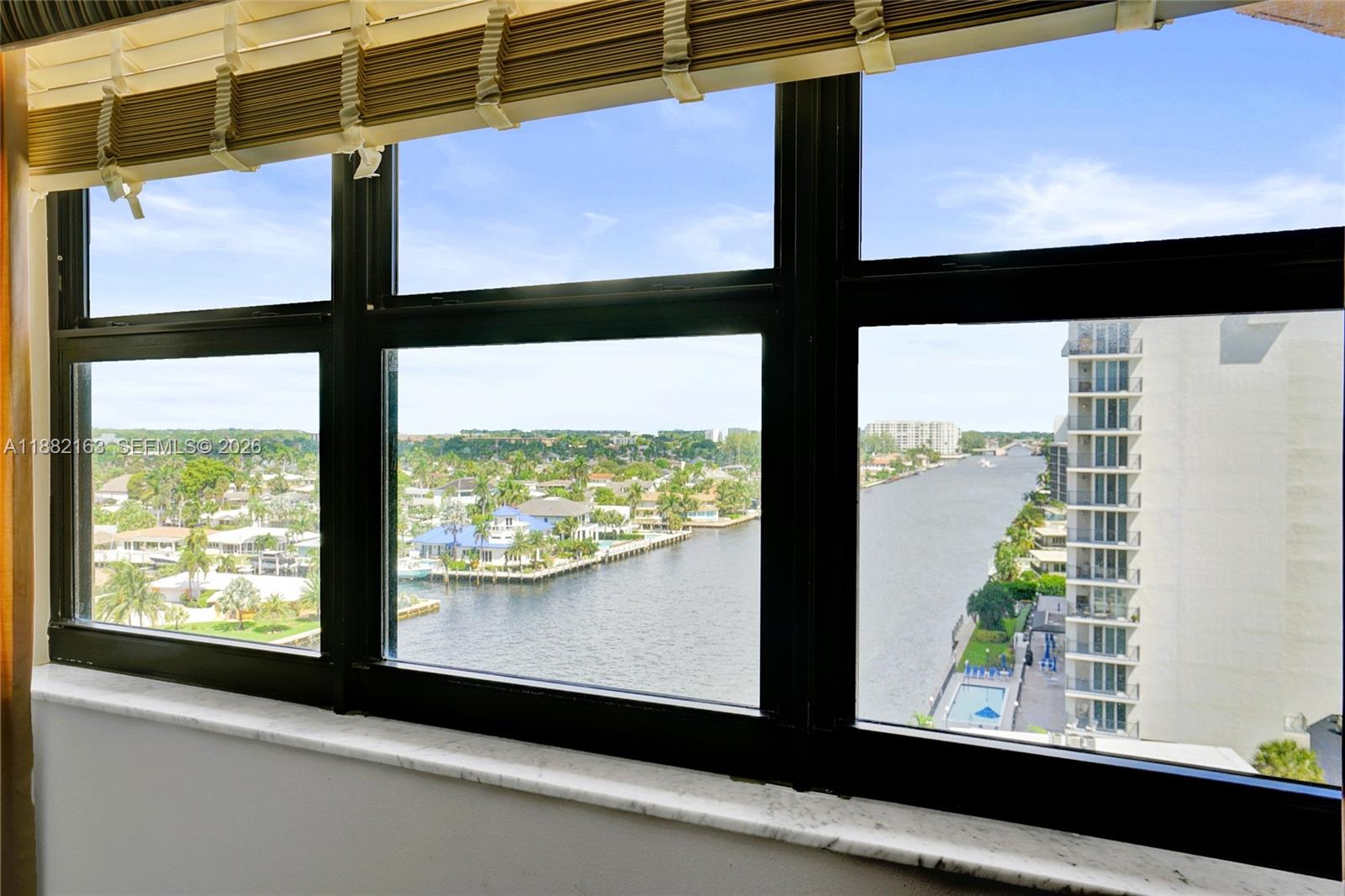 TRITON CONDO - Residential